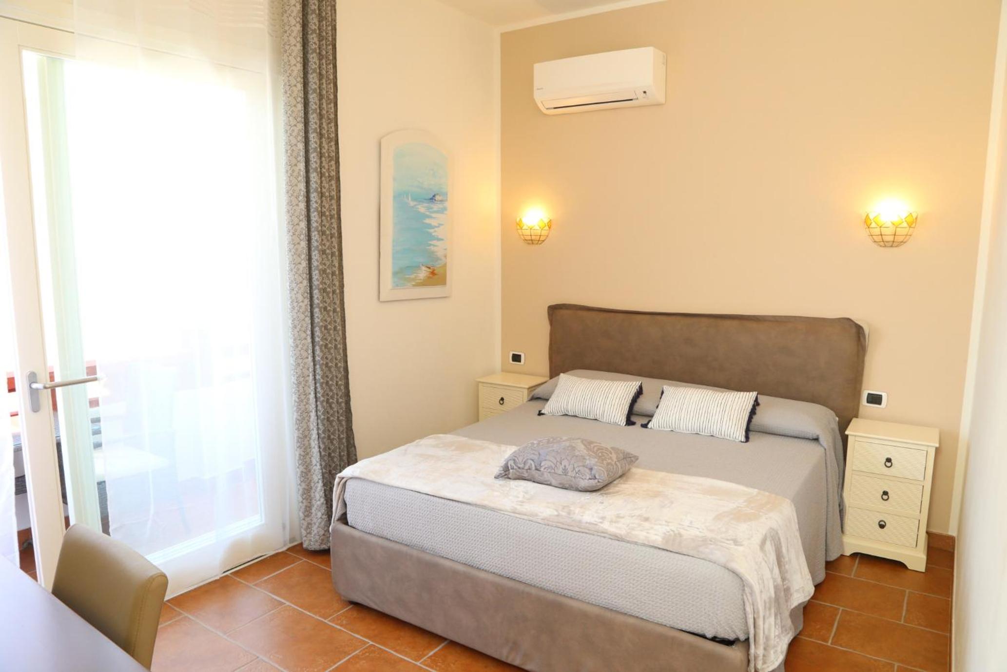 King Room with Garden View - Photo 6