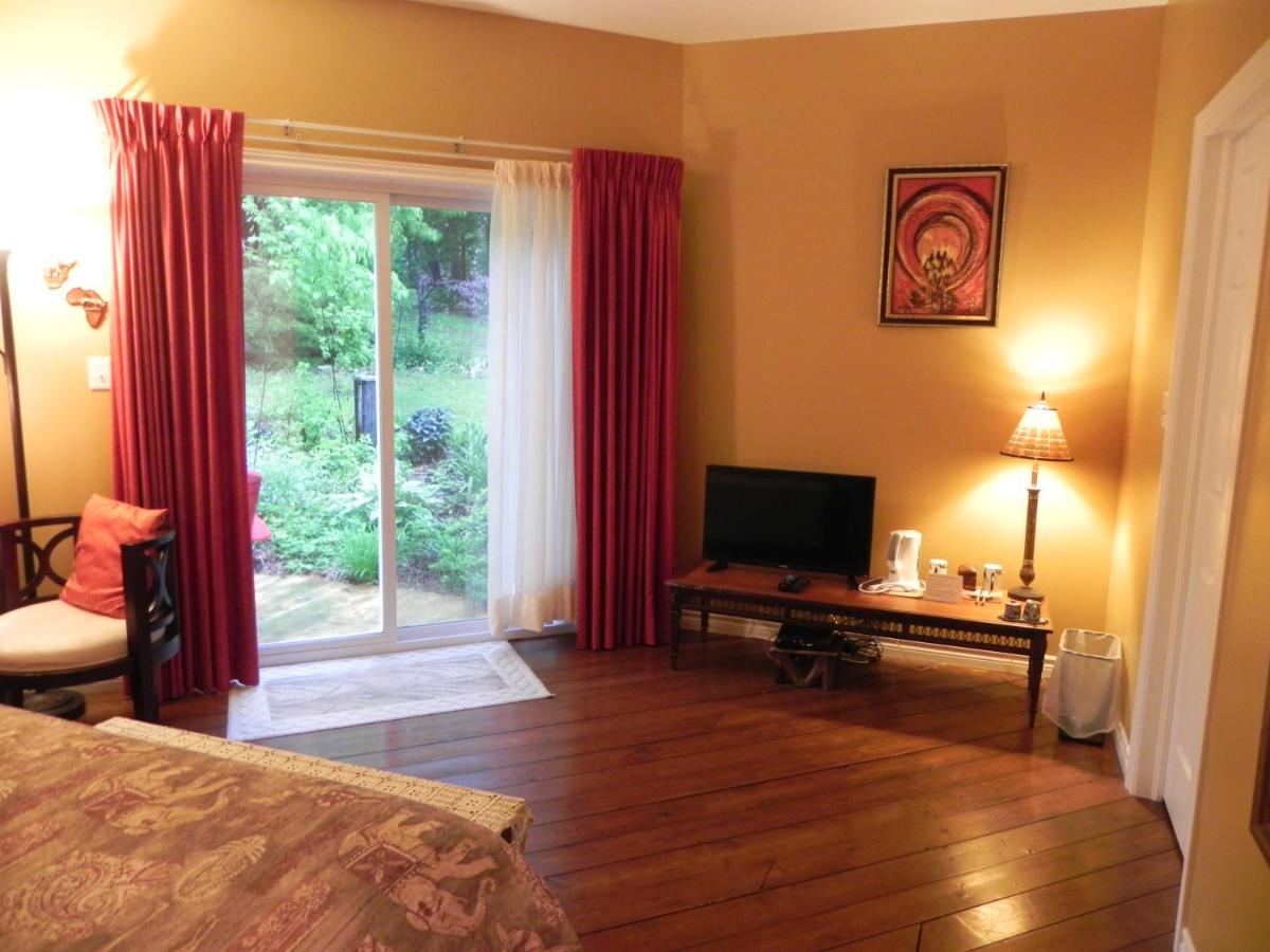 Queen Room photo 3