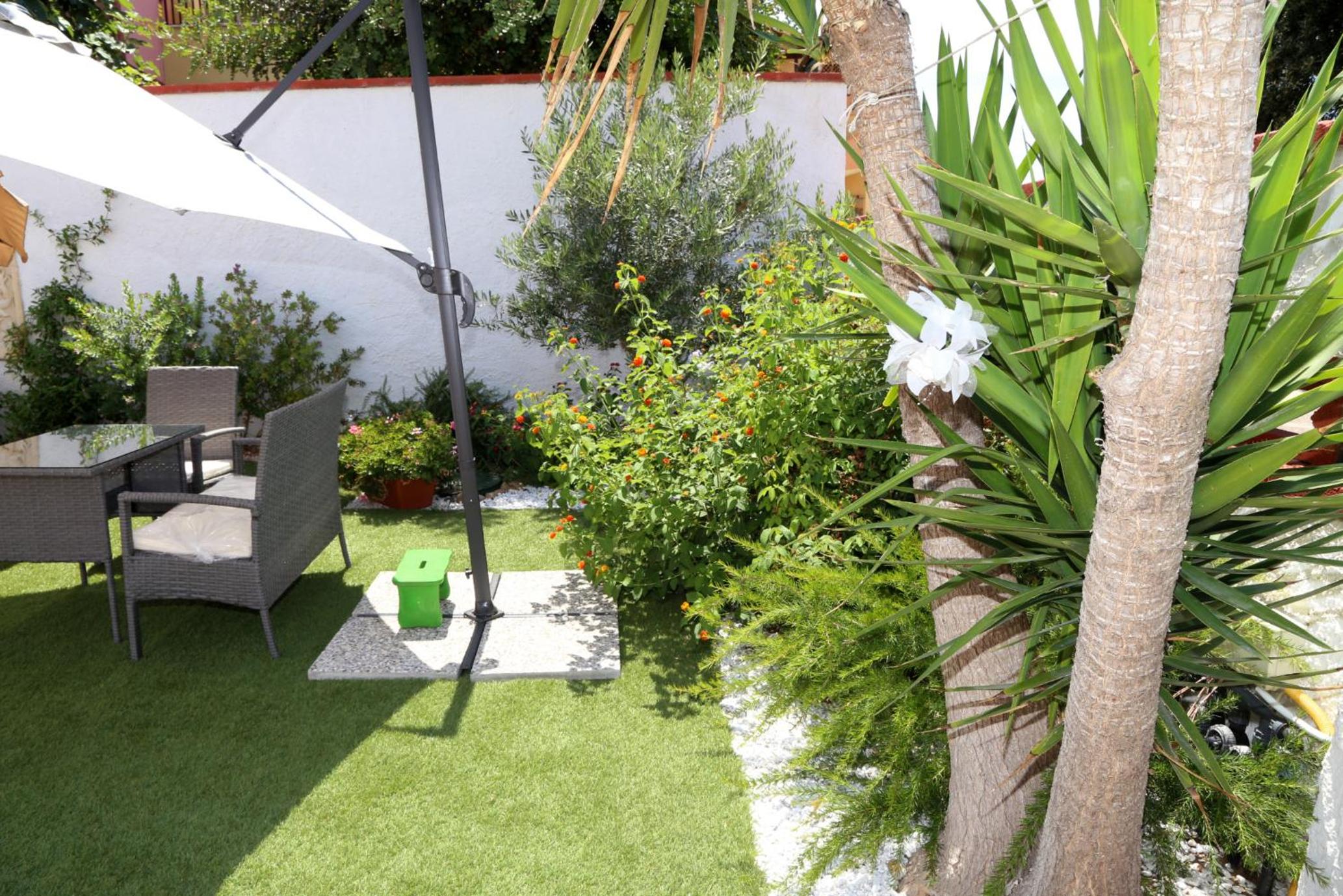 Double Room with Garden View - Photo 3