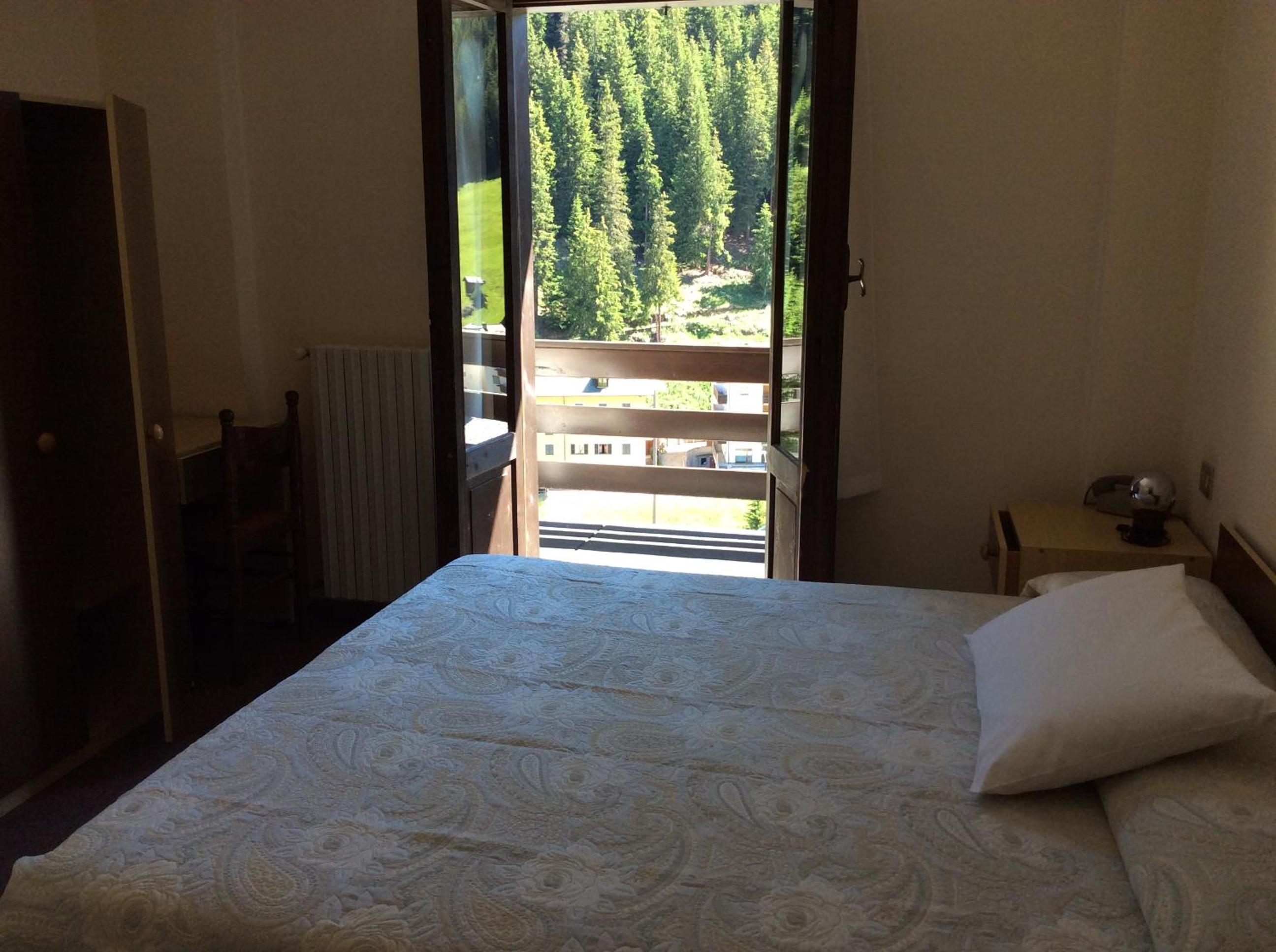 Double or Twin Room Garni photo 2