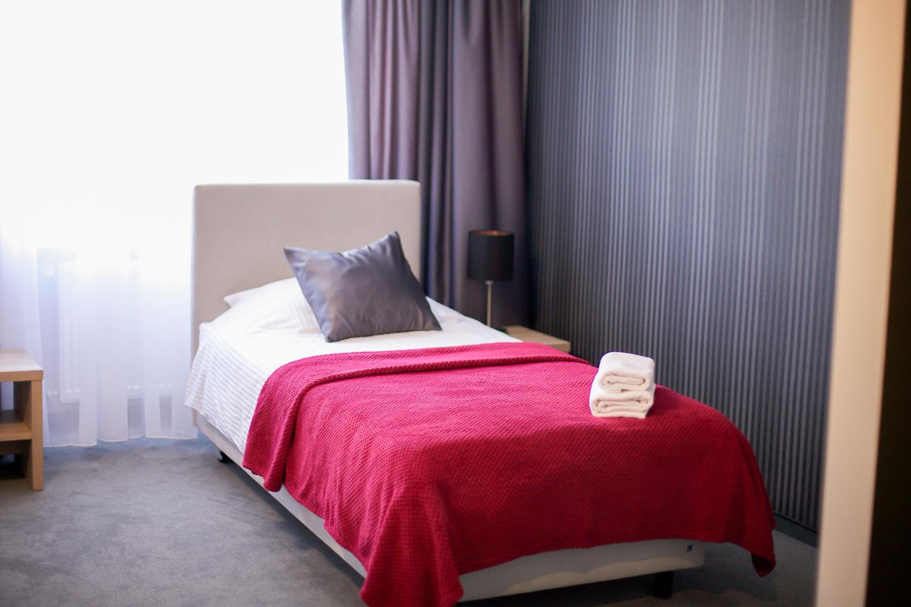 Triple Room - Photo 13