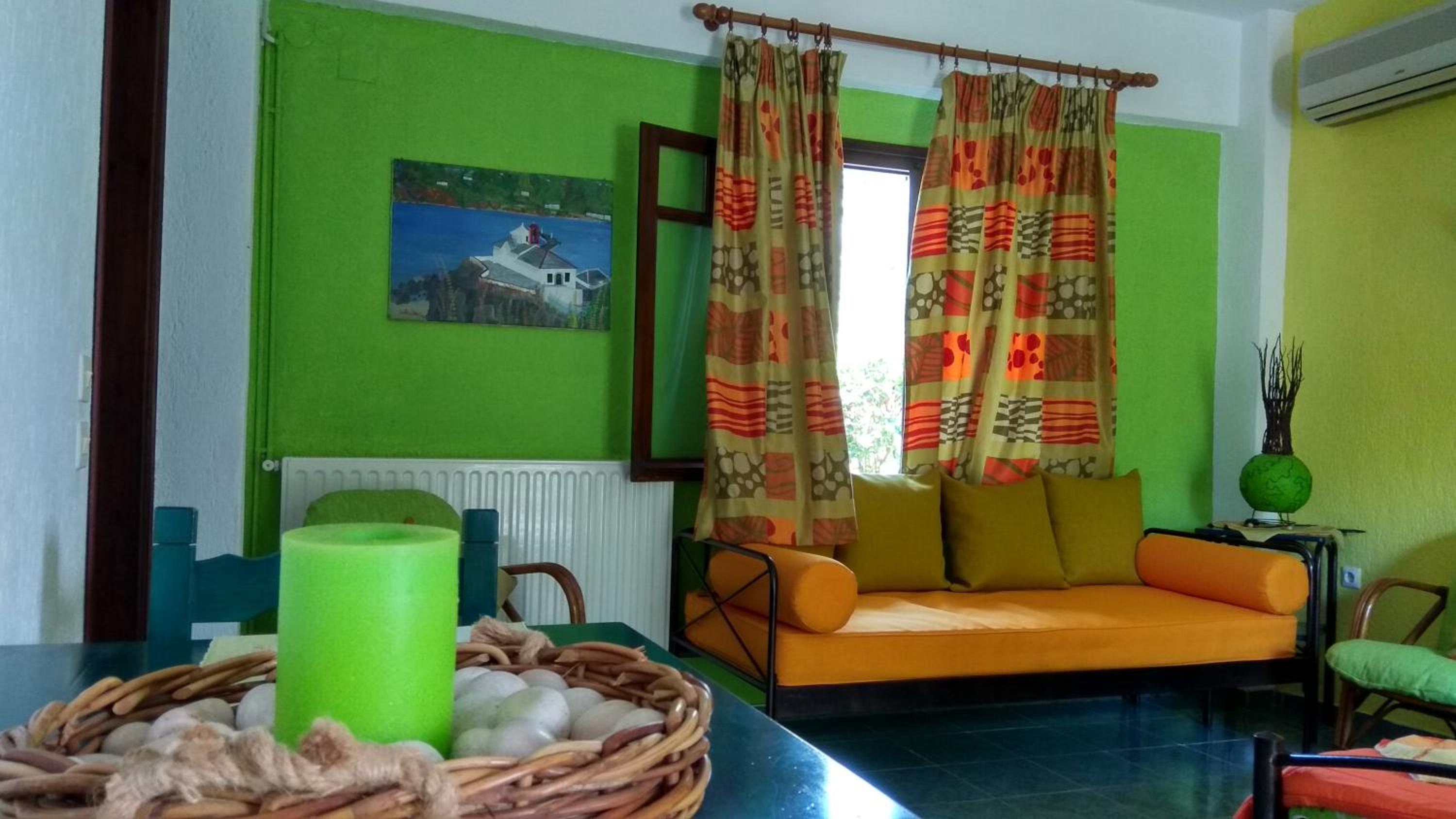 Apartment (6 Adults) photo 2