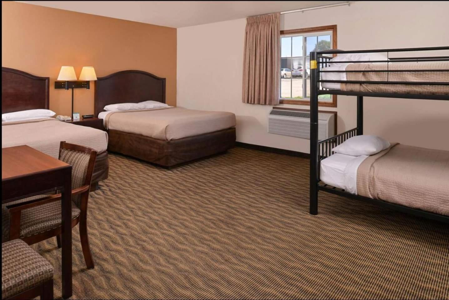 Family Room with Bunk Beds Non-Smoking - Photo 6