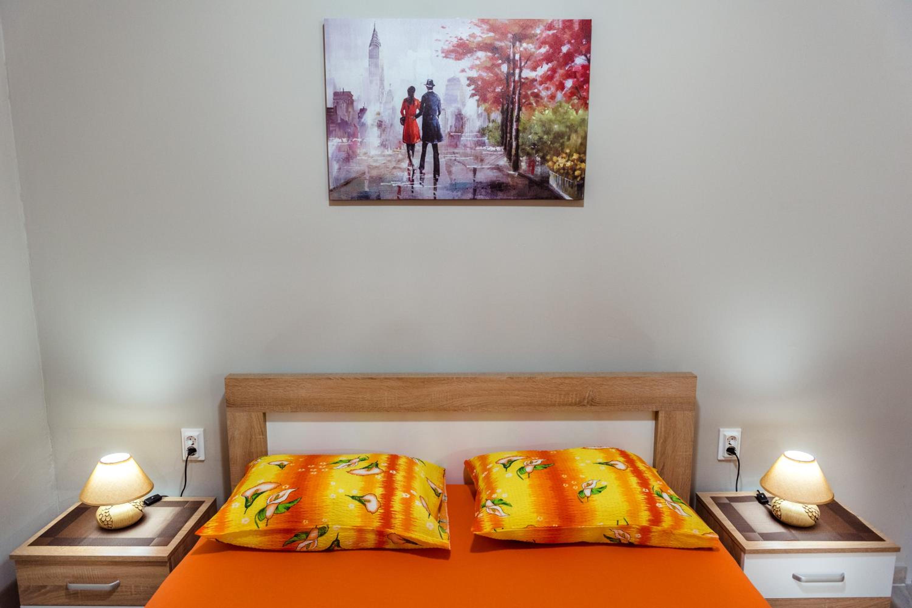 Apartment with Garden View
