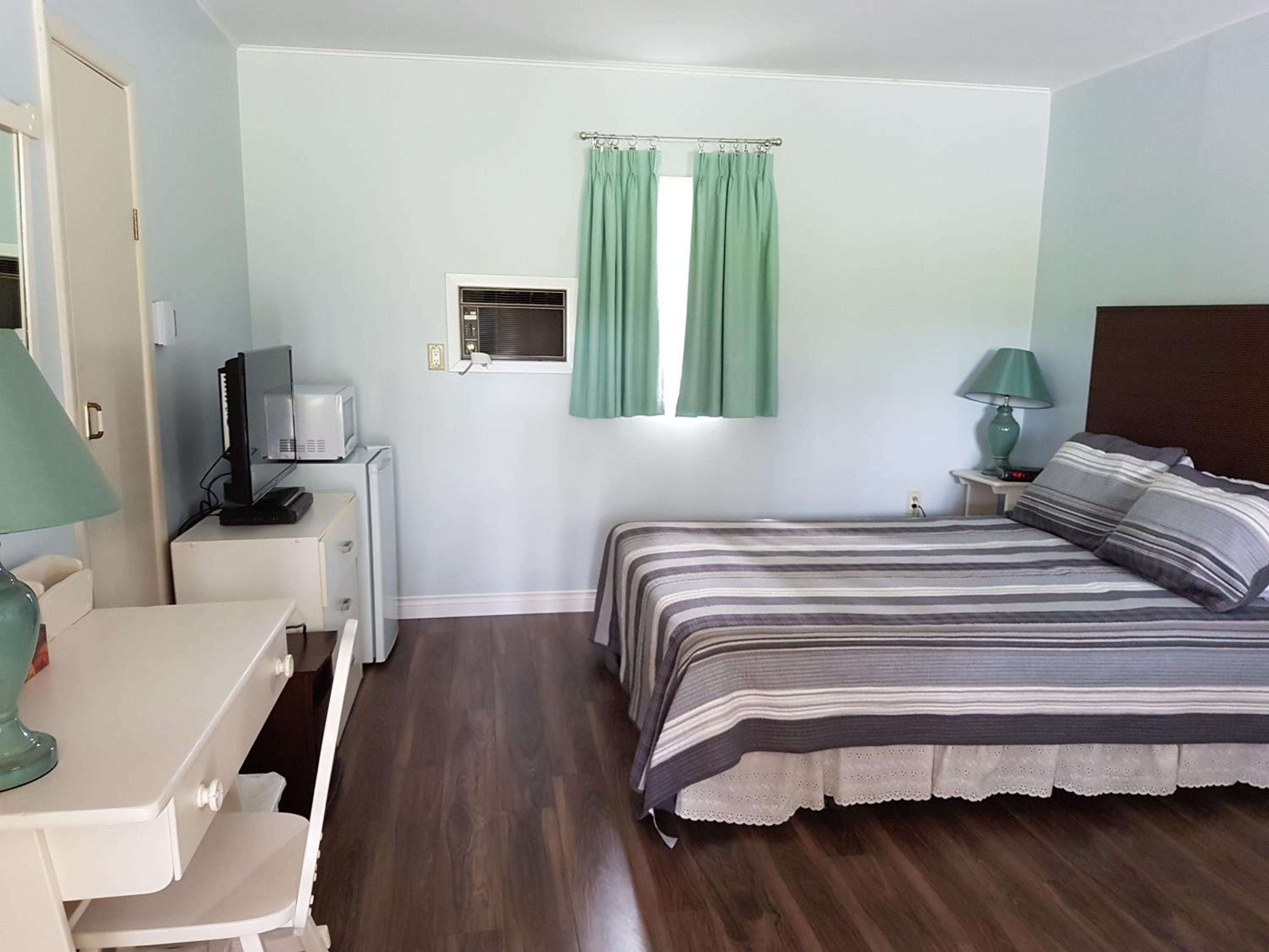 Queen Room photo 1