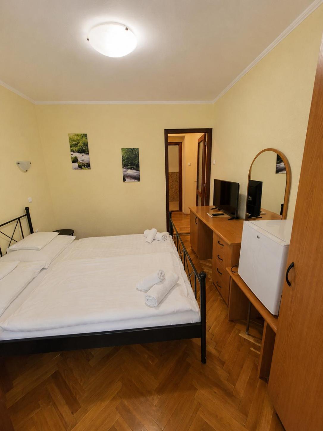 Queen Room with Balcony