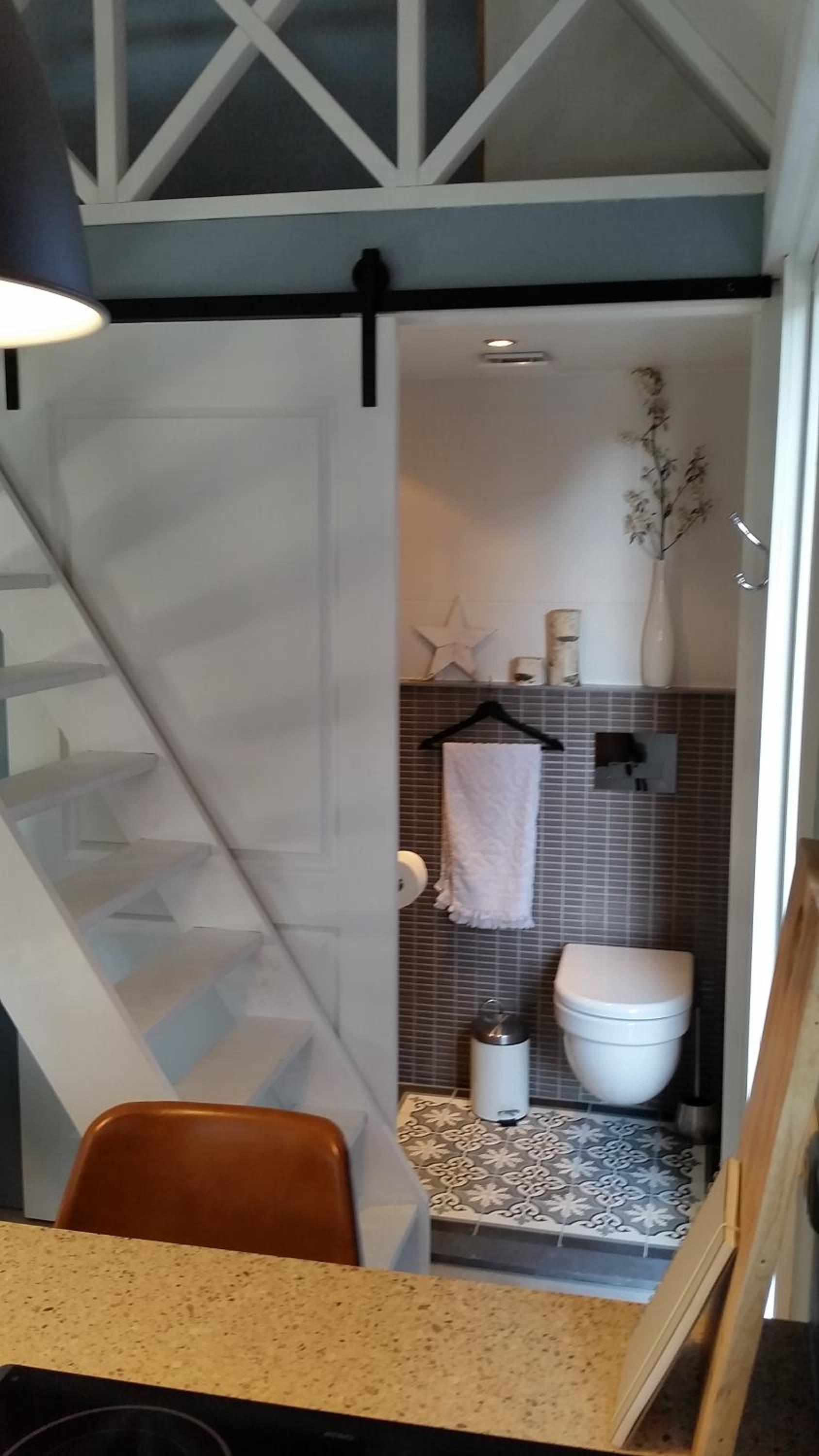 Apartment with Terrace - Photo 12