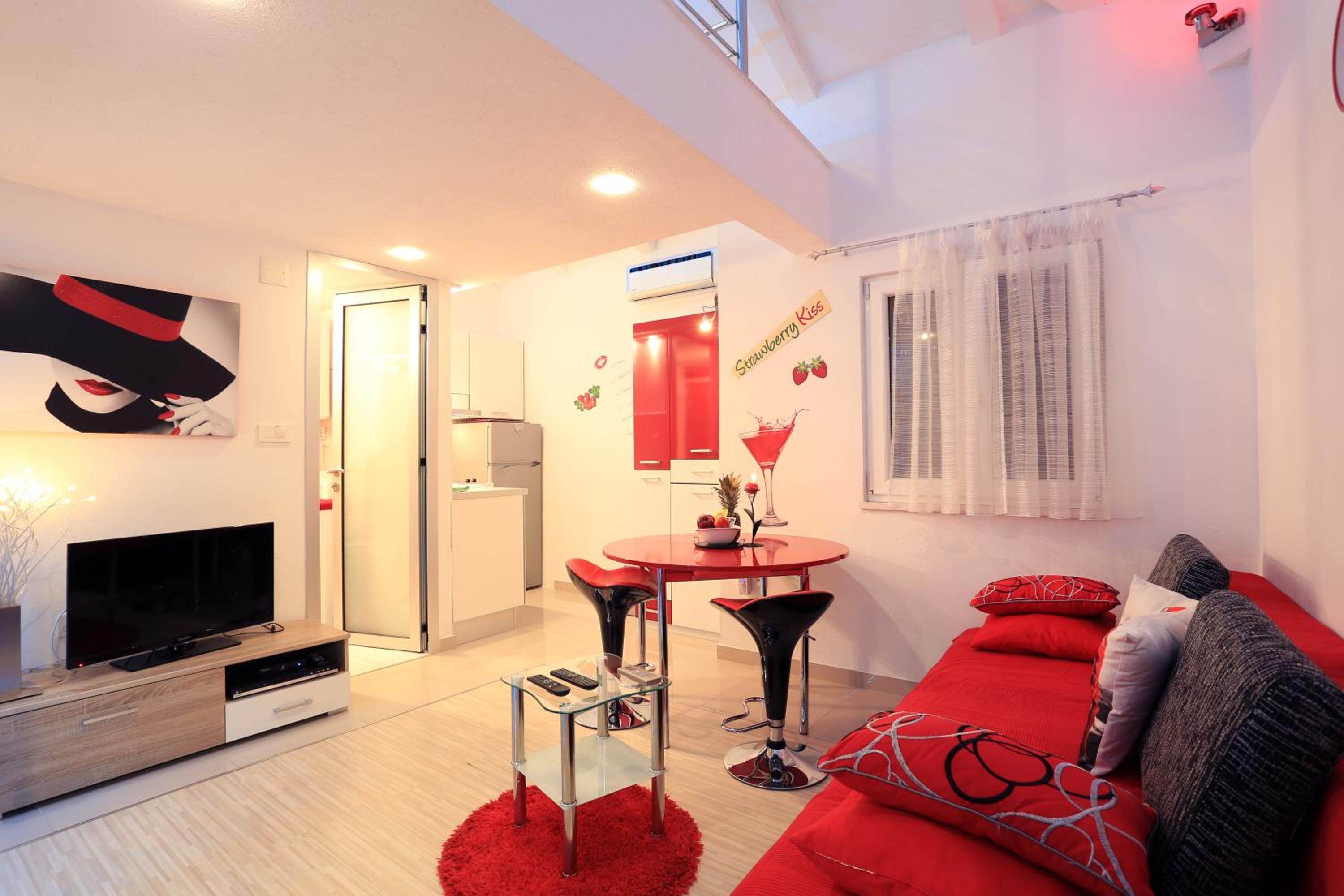 Duplex Studio with Shared Terrace
