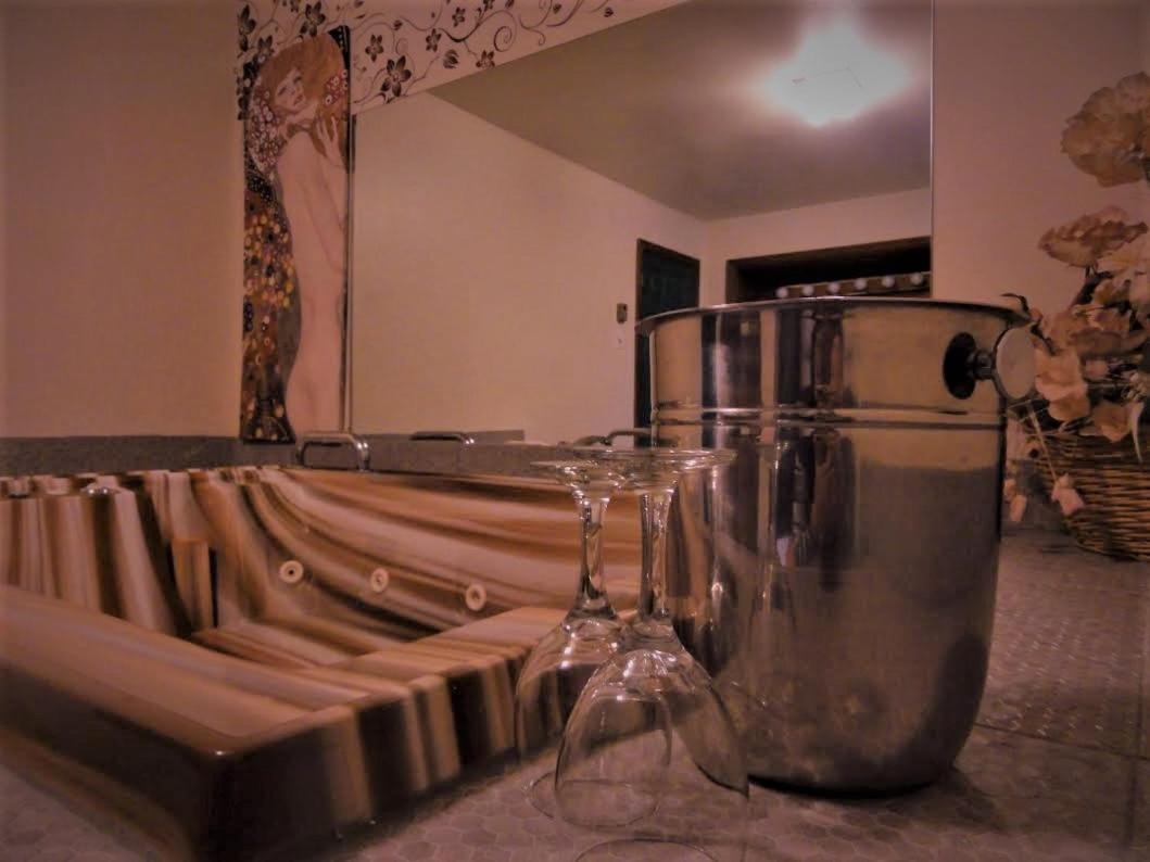 Deluxe Suite with Spa Bath photo 3