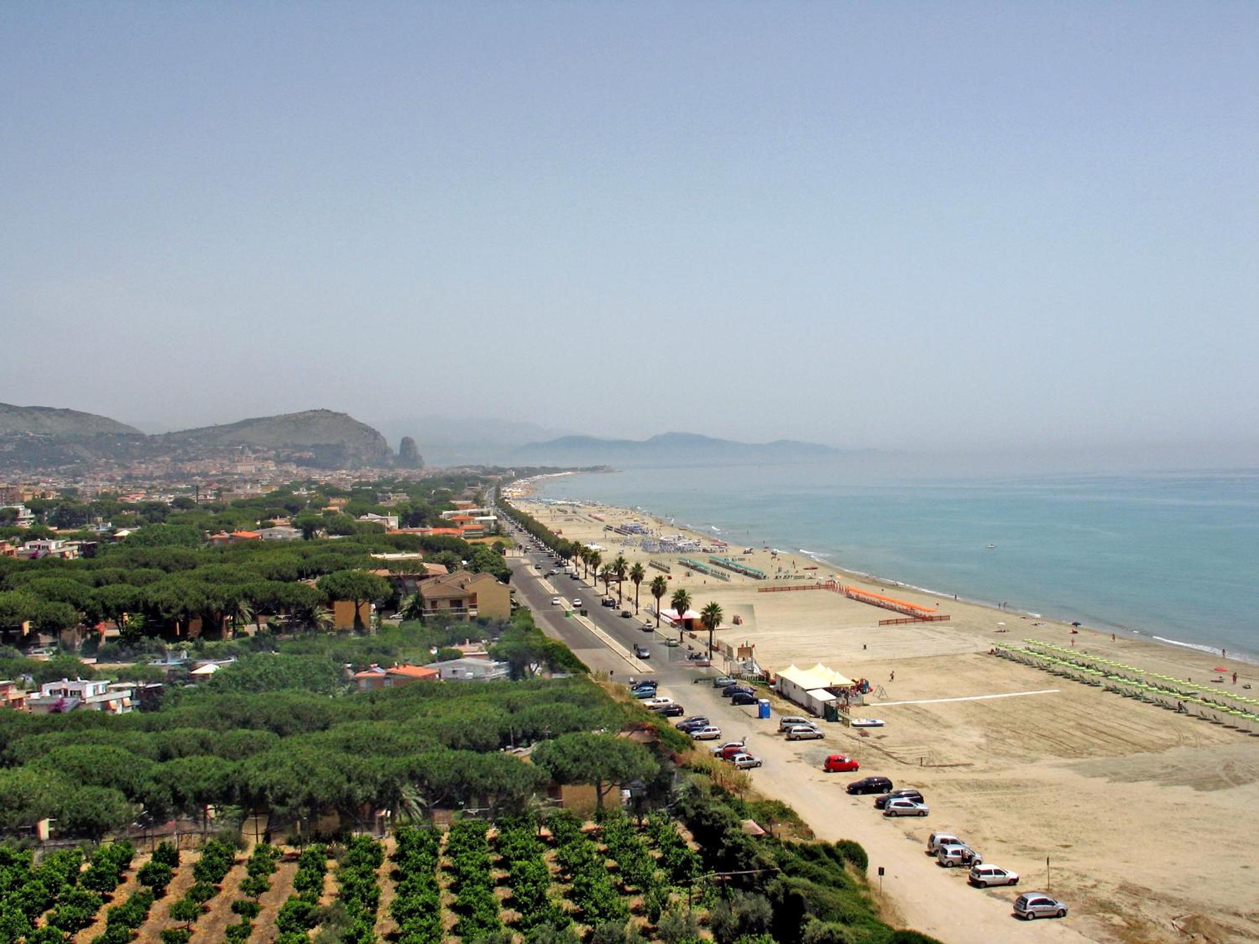 Double Room with Sea View - Photo 10