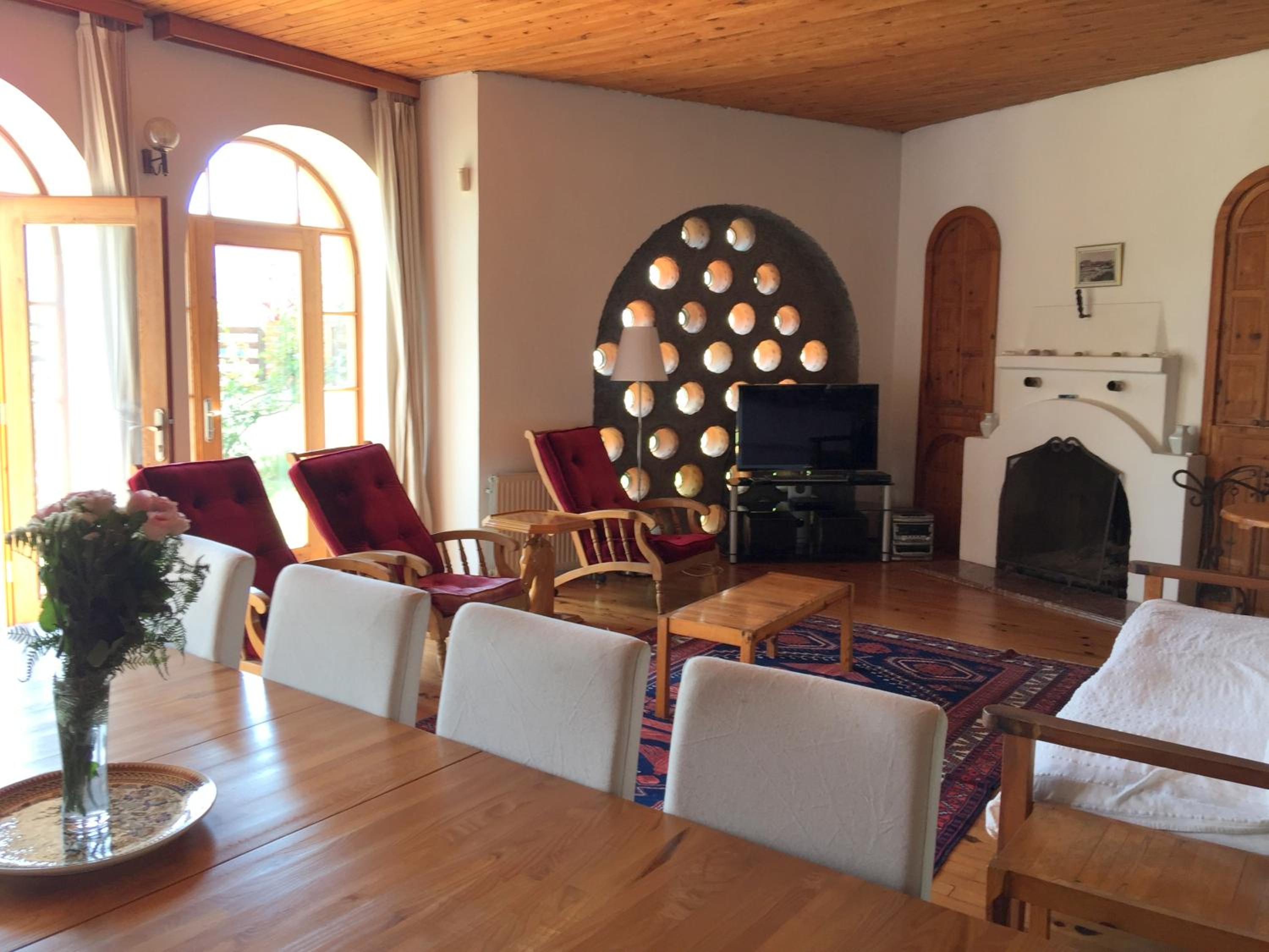 Villa photo 2