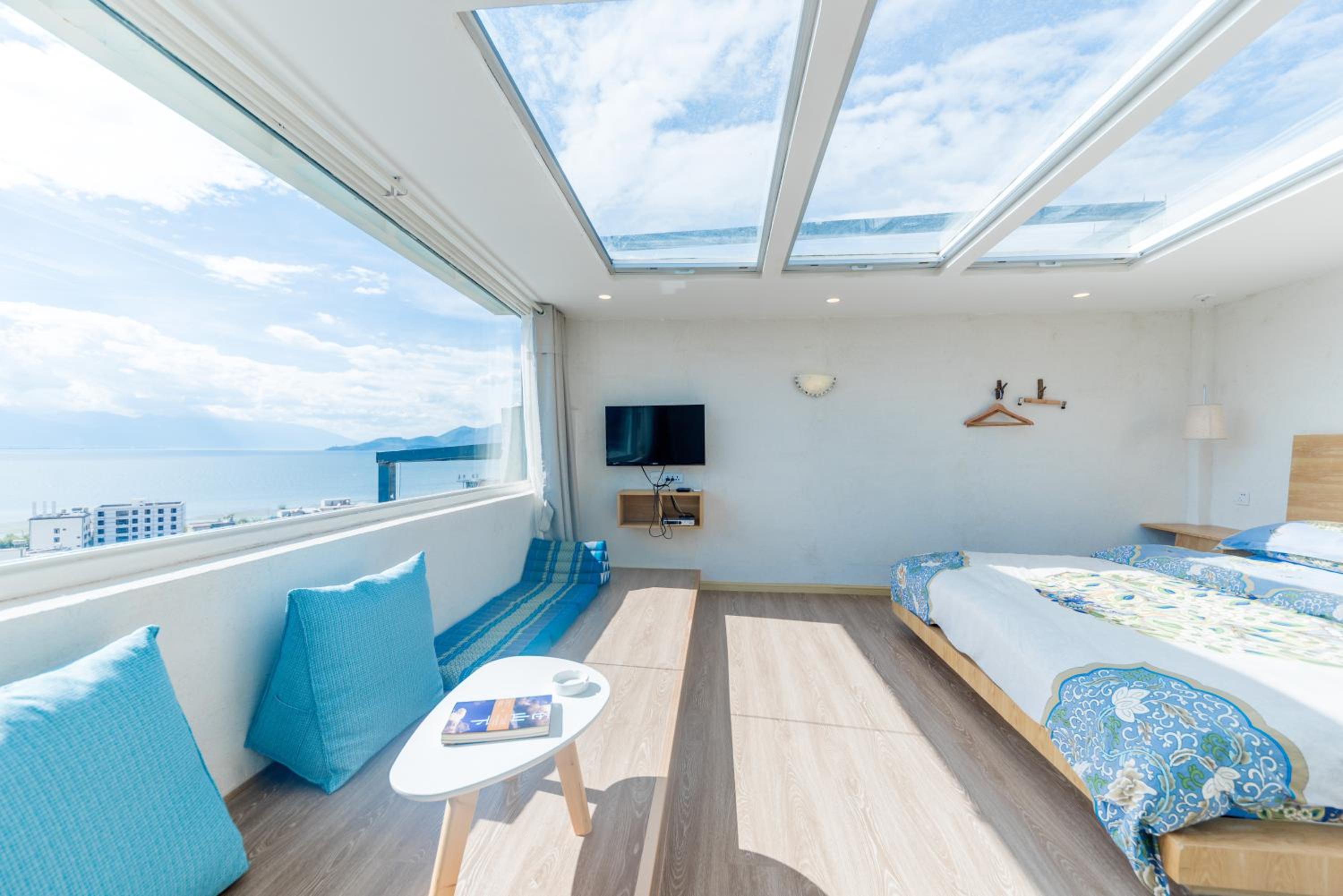 Deluxe Suite photo 1