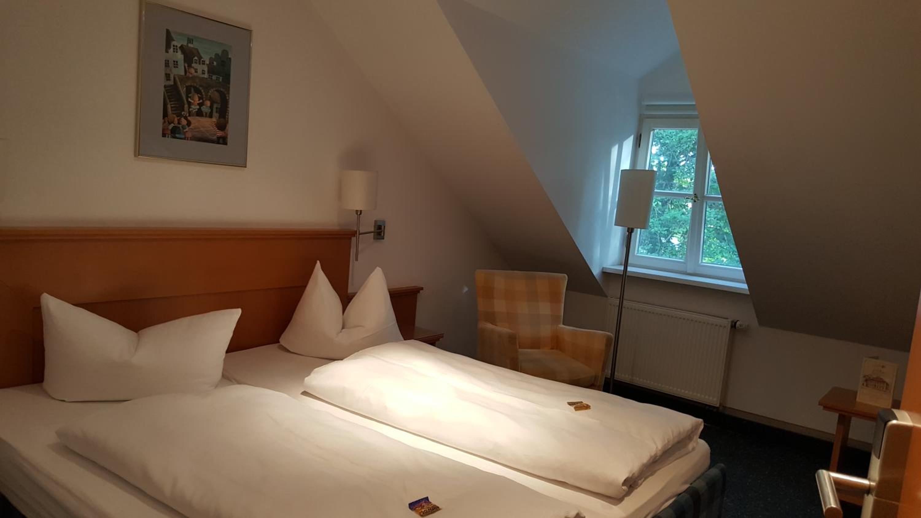 Standard Double Room - Photo 7