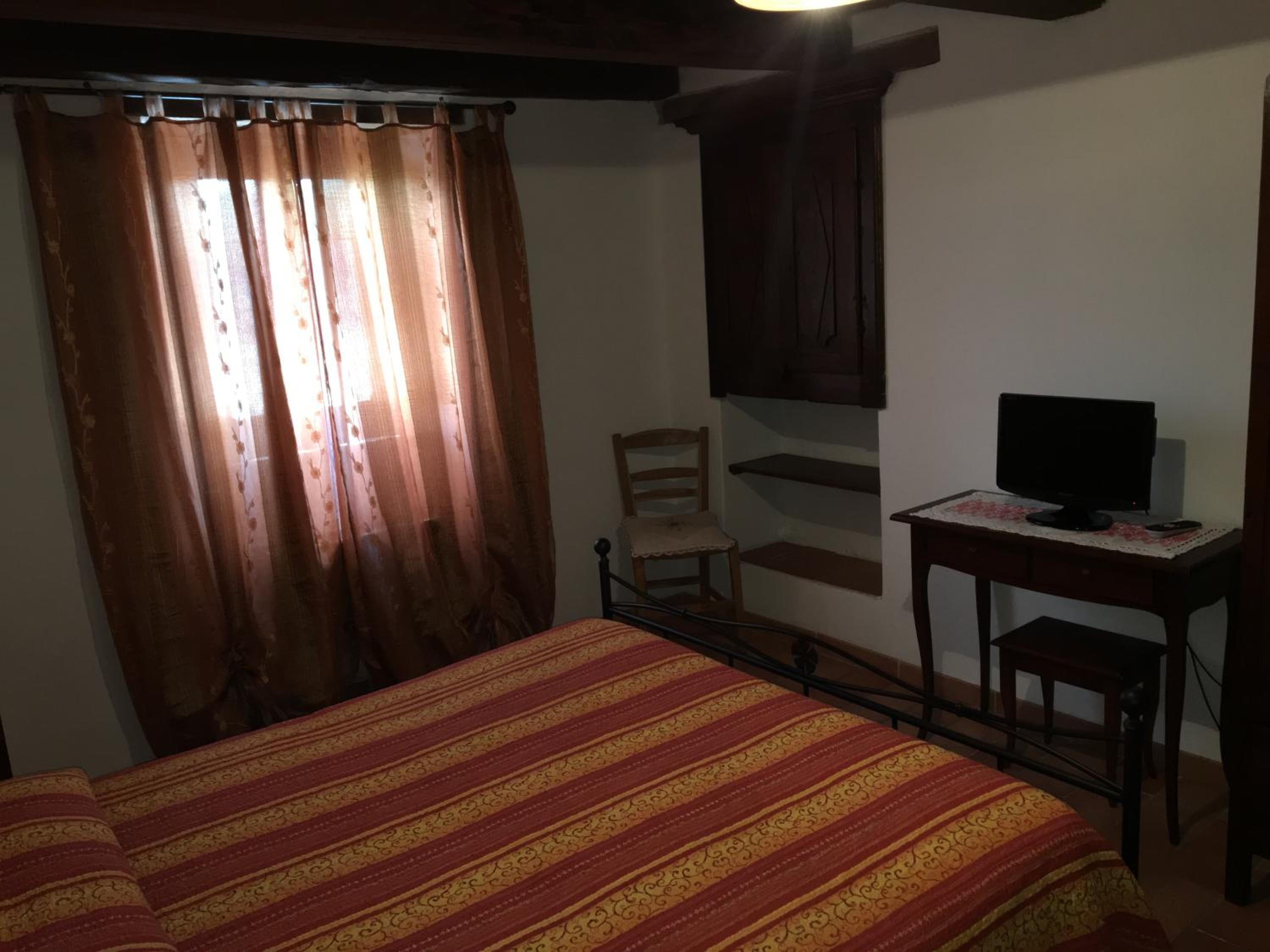 Double Room with Private Bathroom photo 1