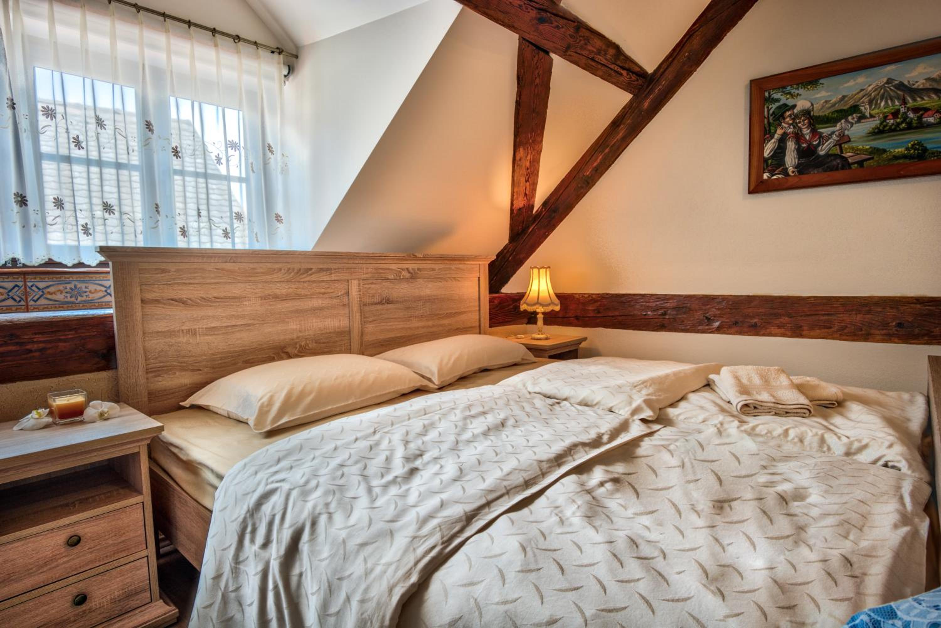 Double Room - Photo 18