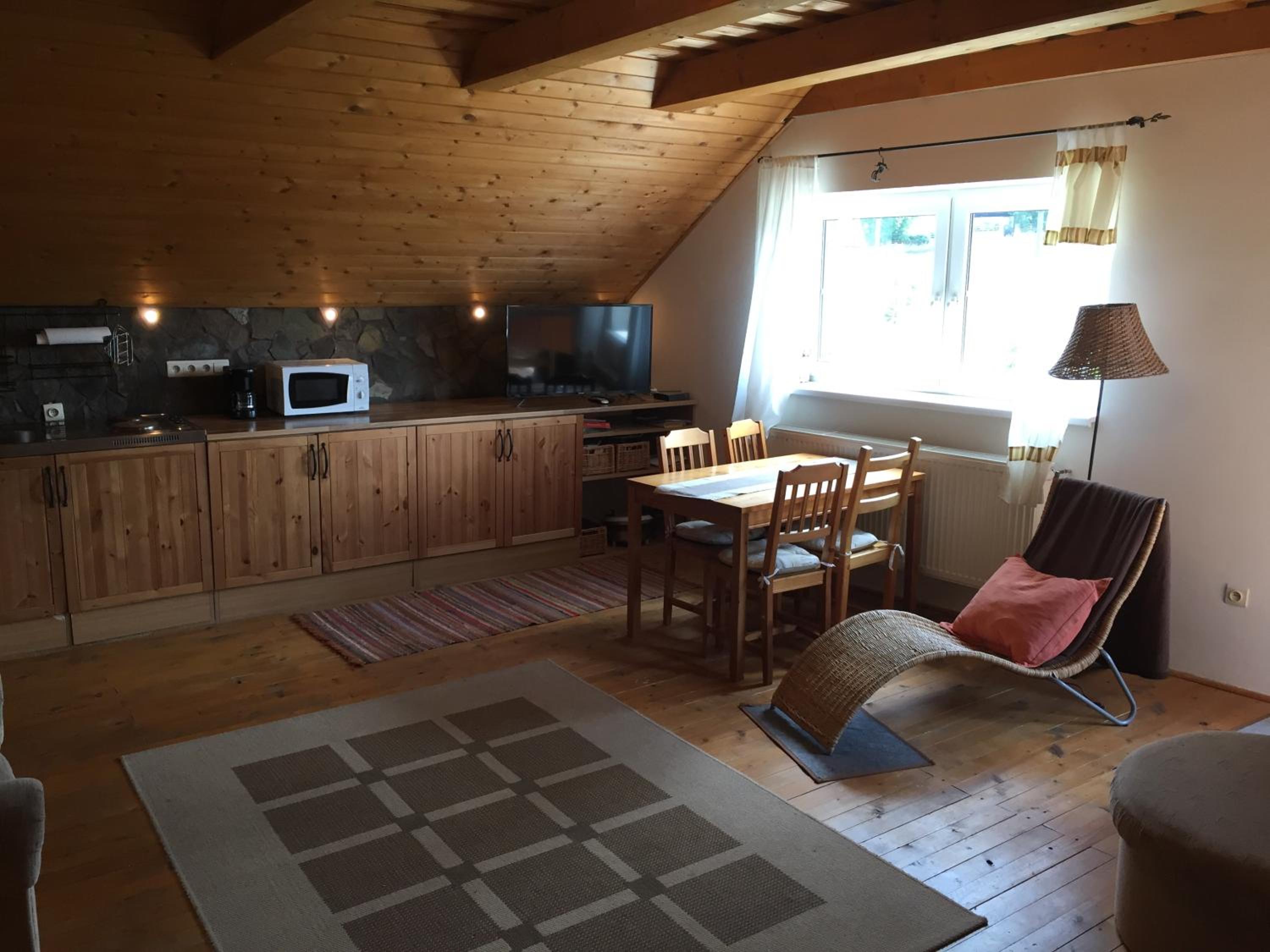 Apartment with Balcony photo 1