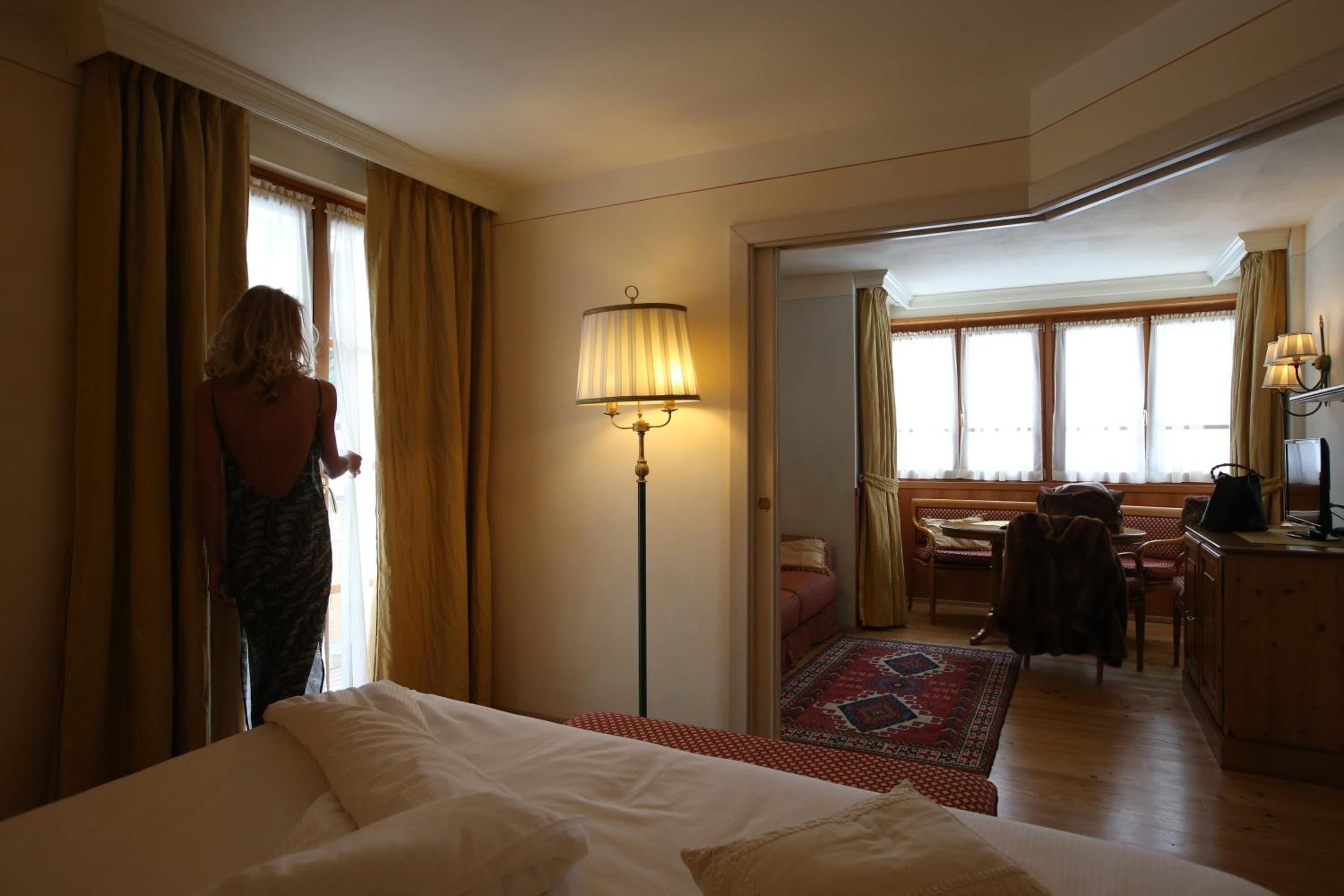 Classic Suite (3 Adults) - Photo 2