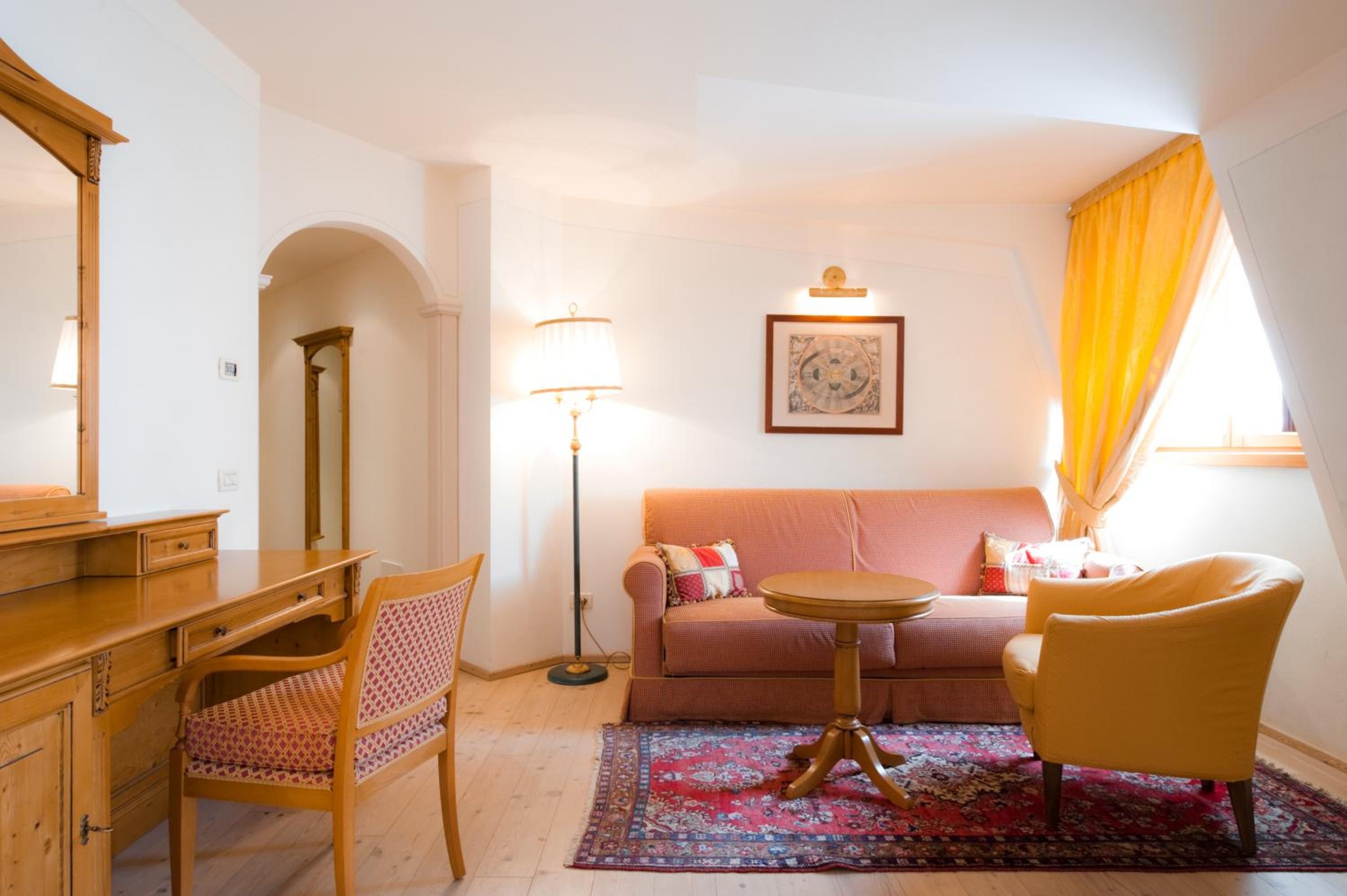 Deluxe Suite - Photo 3