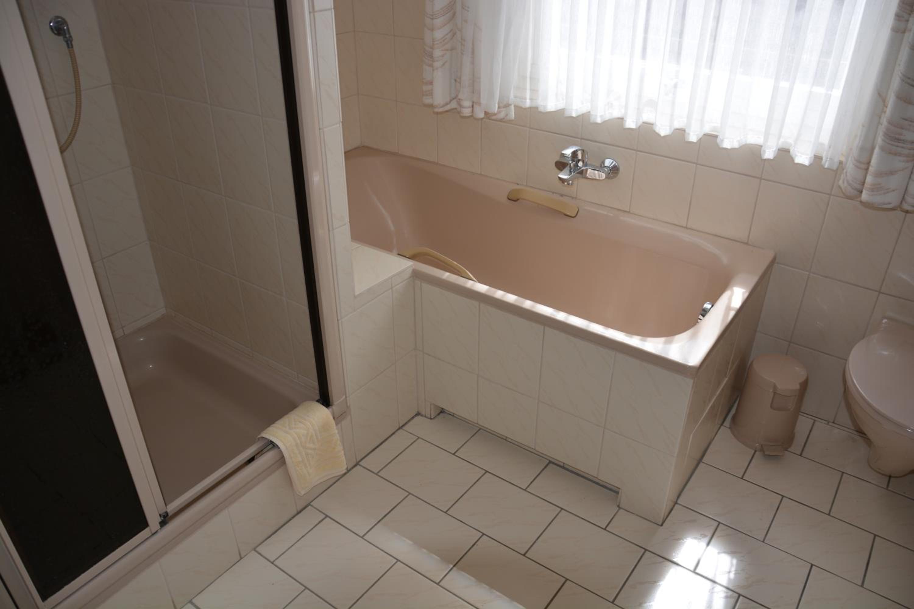Deluxe Double Room with Bath photo 2