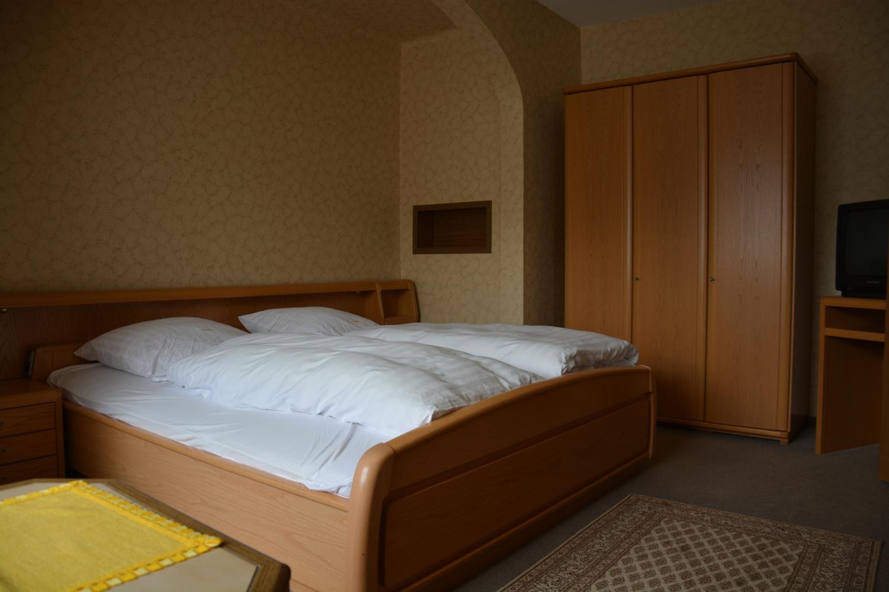 Deluxe Double Room with Bath photo 3