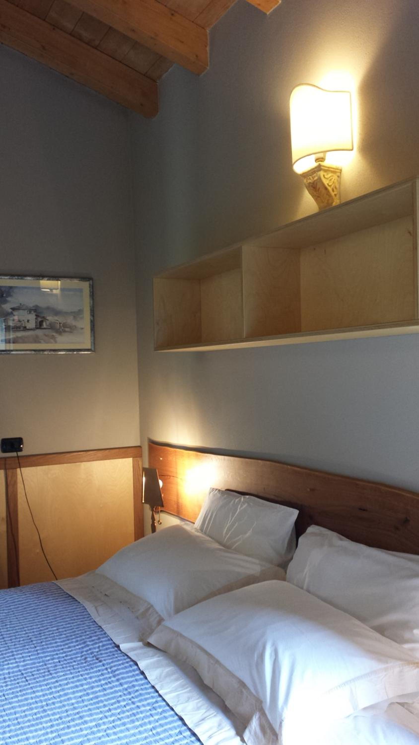 Large Double or Twin Room photo 1