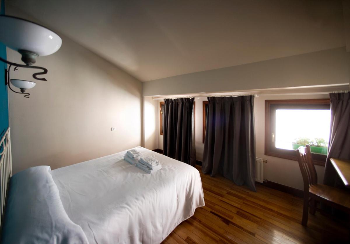 Double or Twin Room - Photo 11