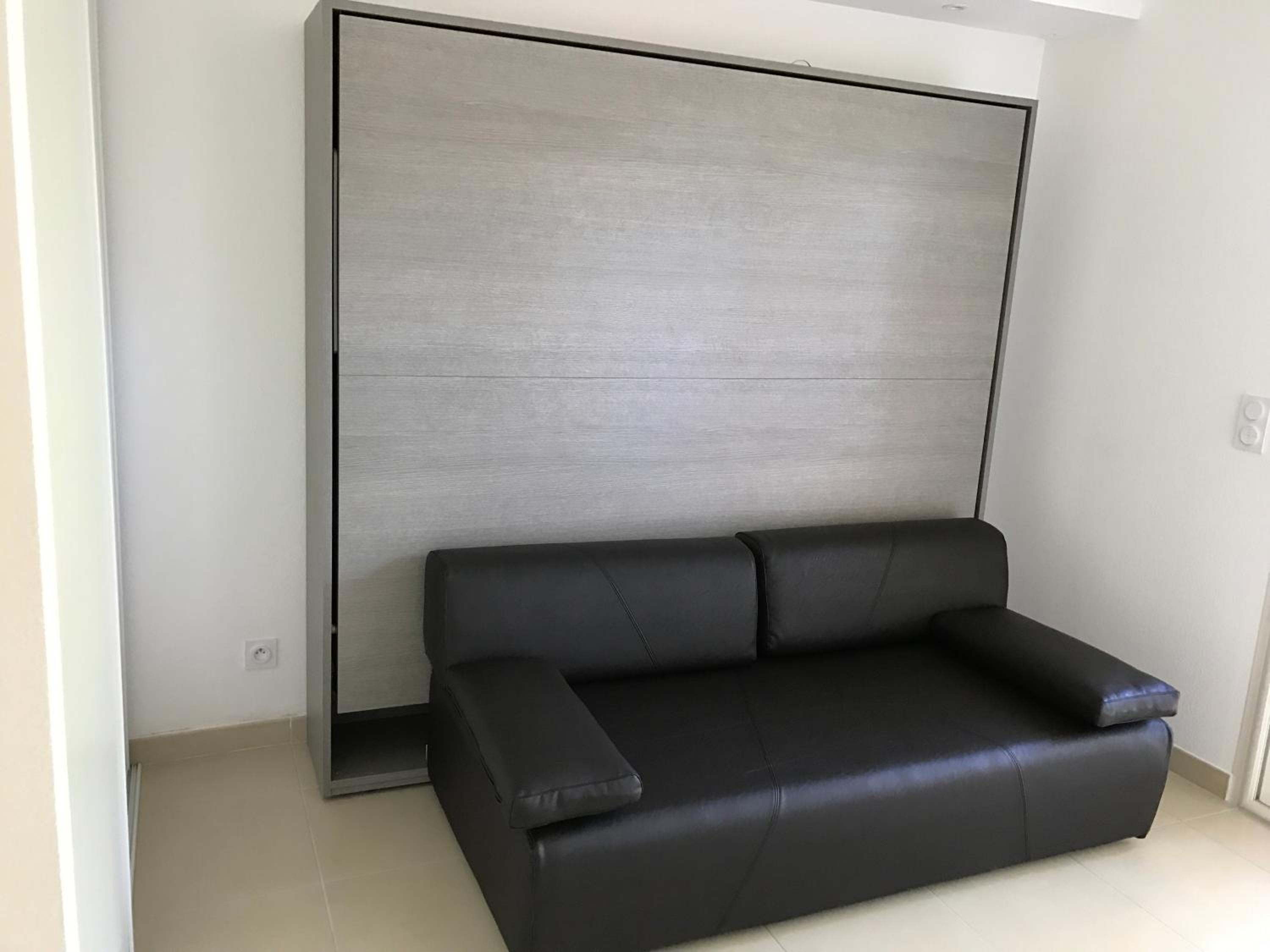 One-Bedroom Apartment (2 Adults + 2 Children)