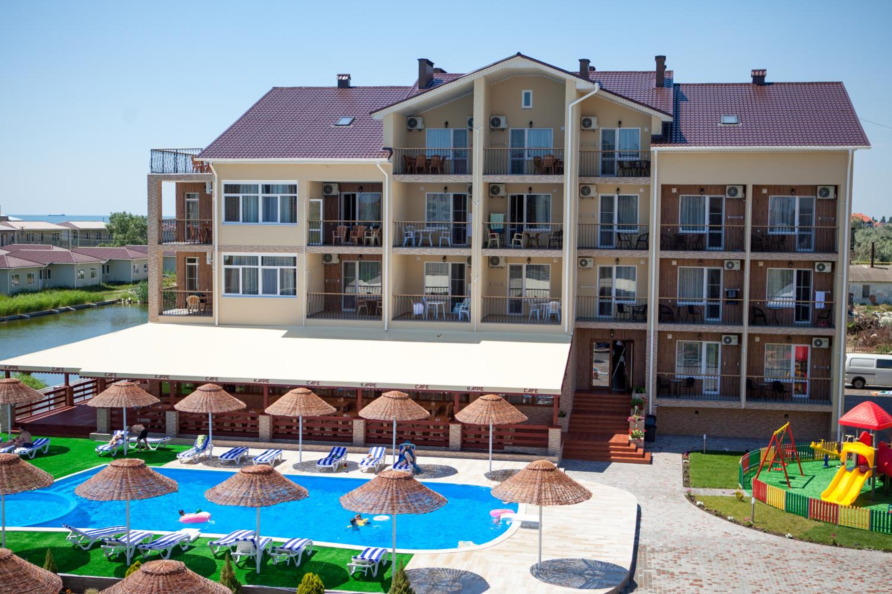Deluxe Suite with Sea View photo 2