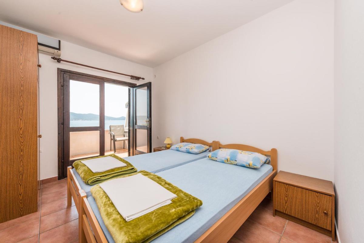 Two-Bedroom Apartment with Balcony and Sea View