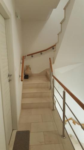 Studio Apartment with Balcony - Photo 18