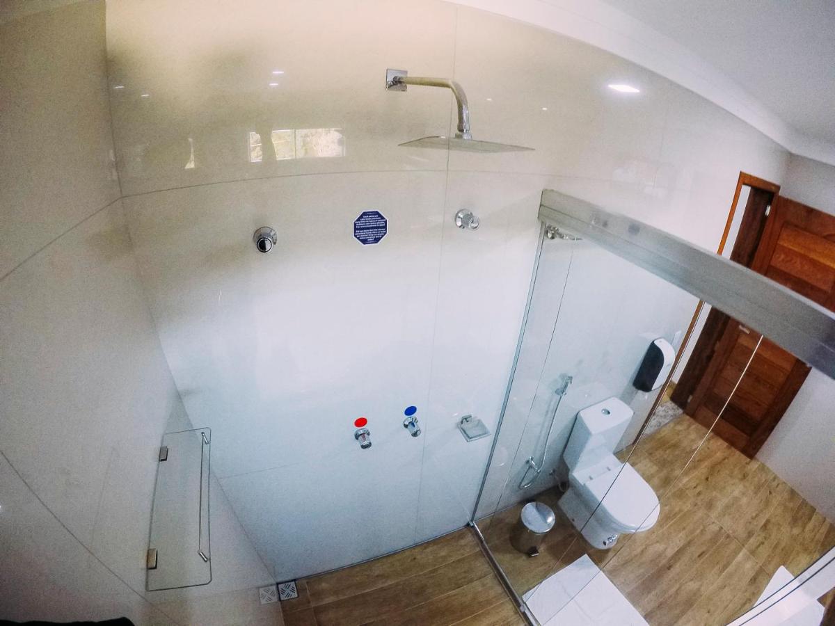 King Suite with Spa Bath photo 3