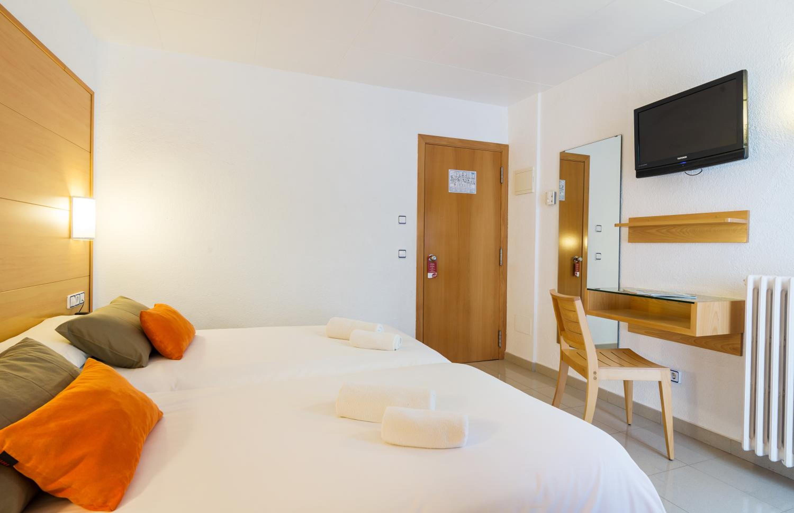 Habitación Doble Estándar o con Dos Camas Individuales.