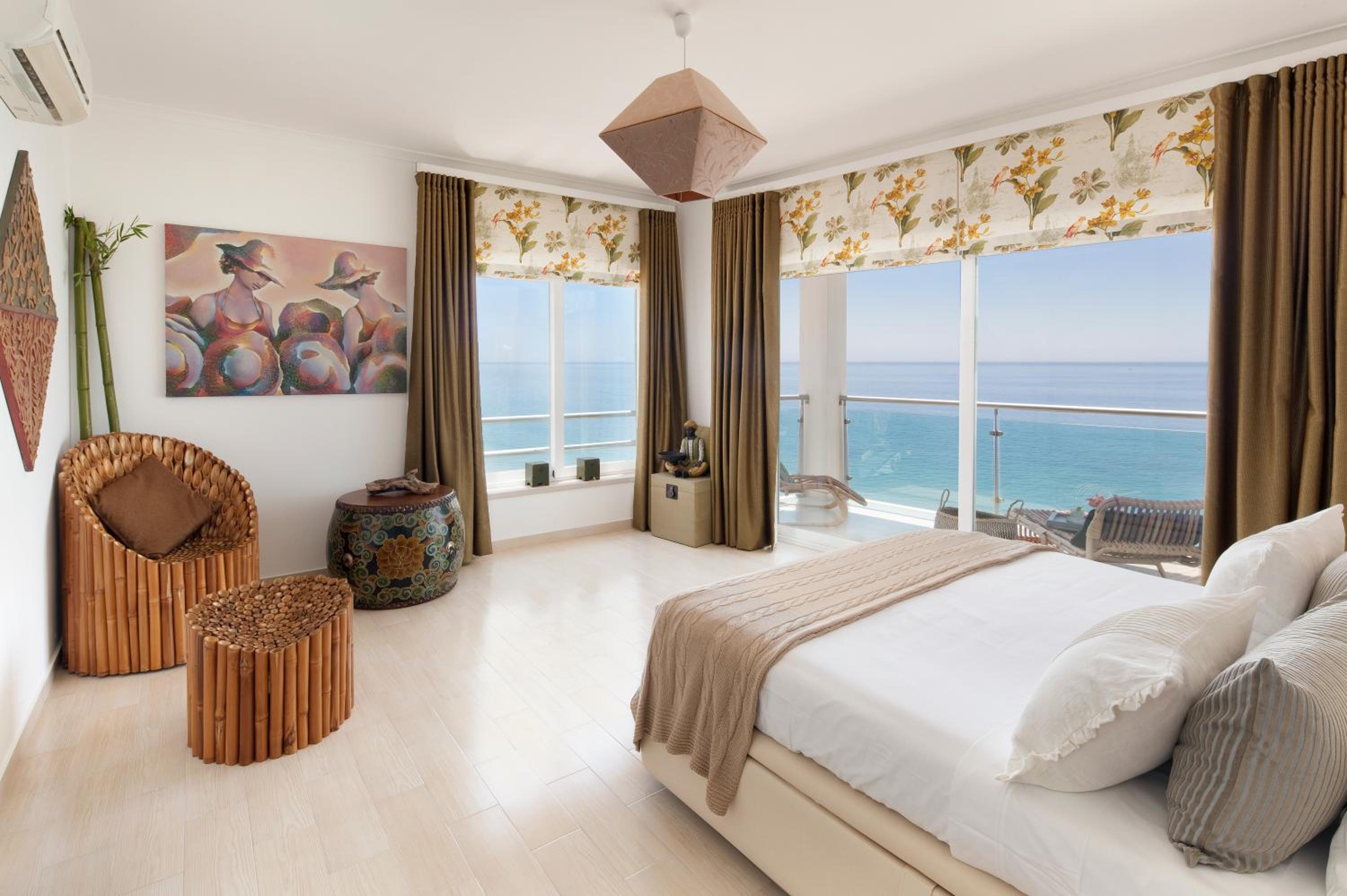 Deluxe Double Room with Balcony and Sea View