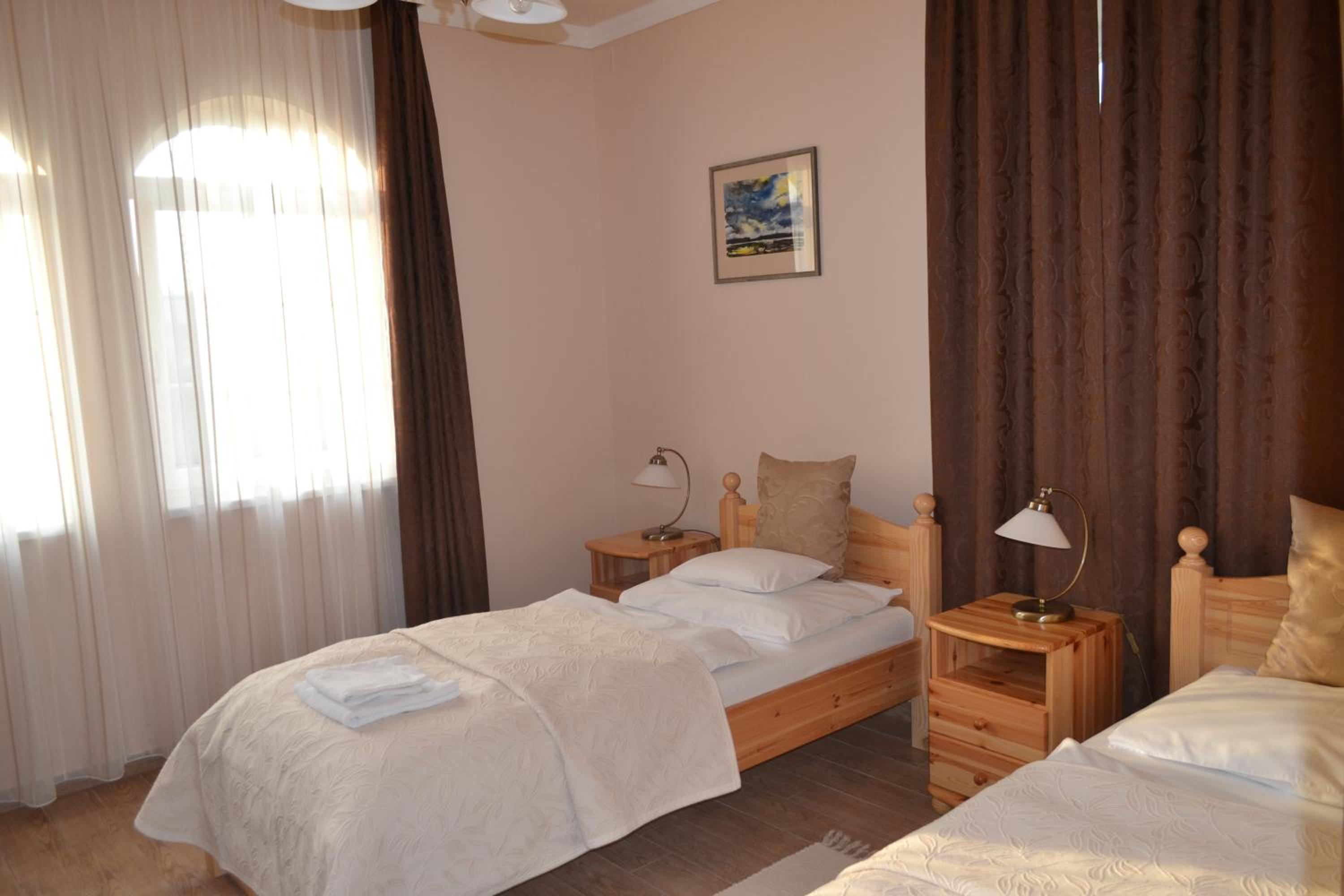 Deluxe Twin Room photo 3