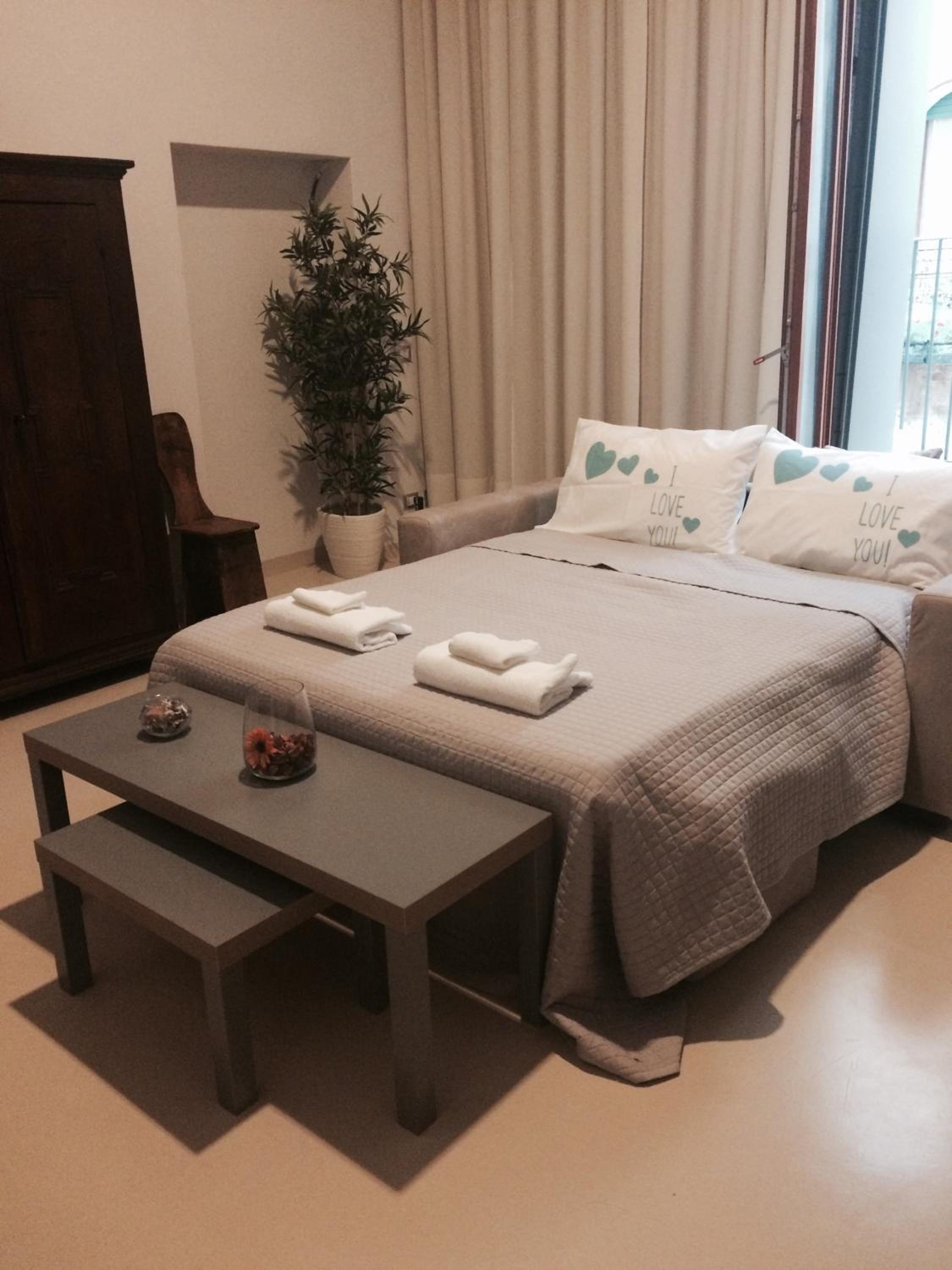 Apartment with Terrace photo 2