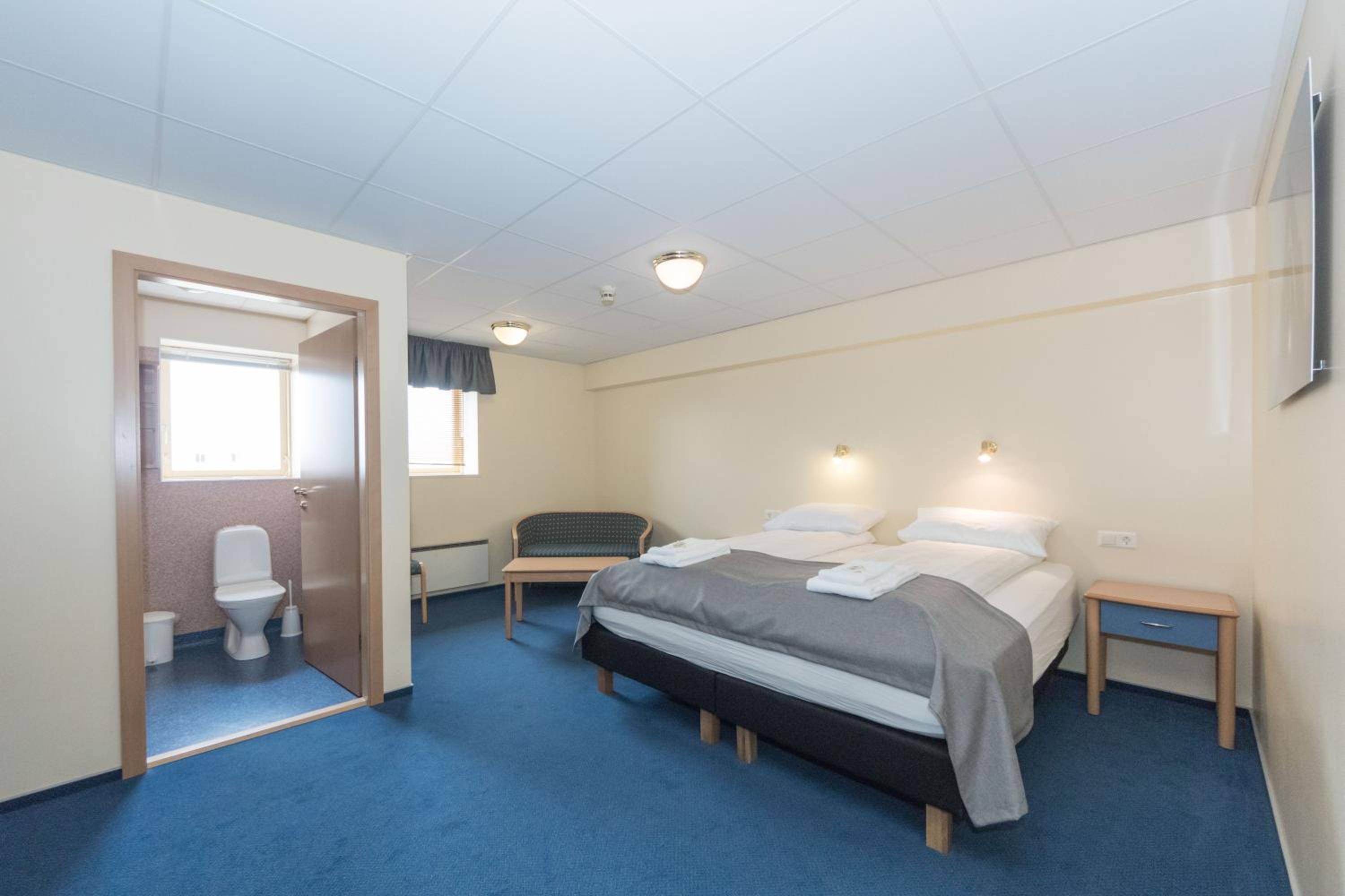 Double Or Twin Room With Private Bathroom photo 2