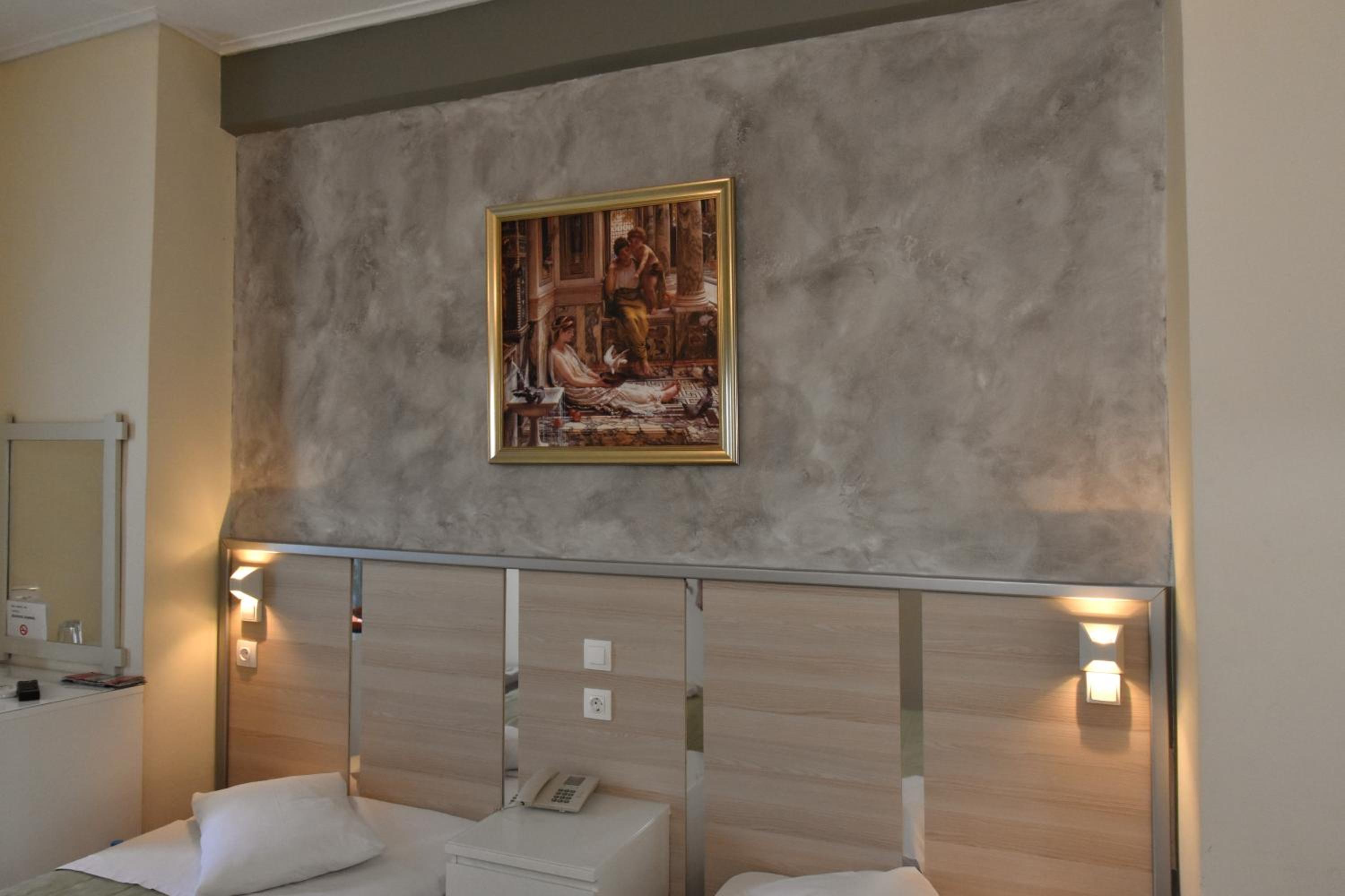 Single Room photo 1
