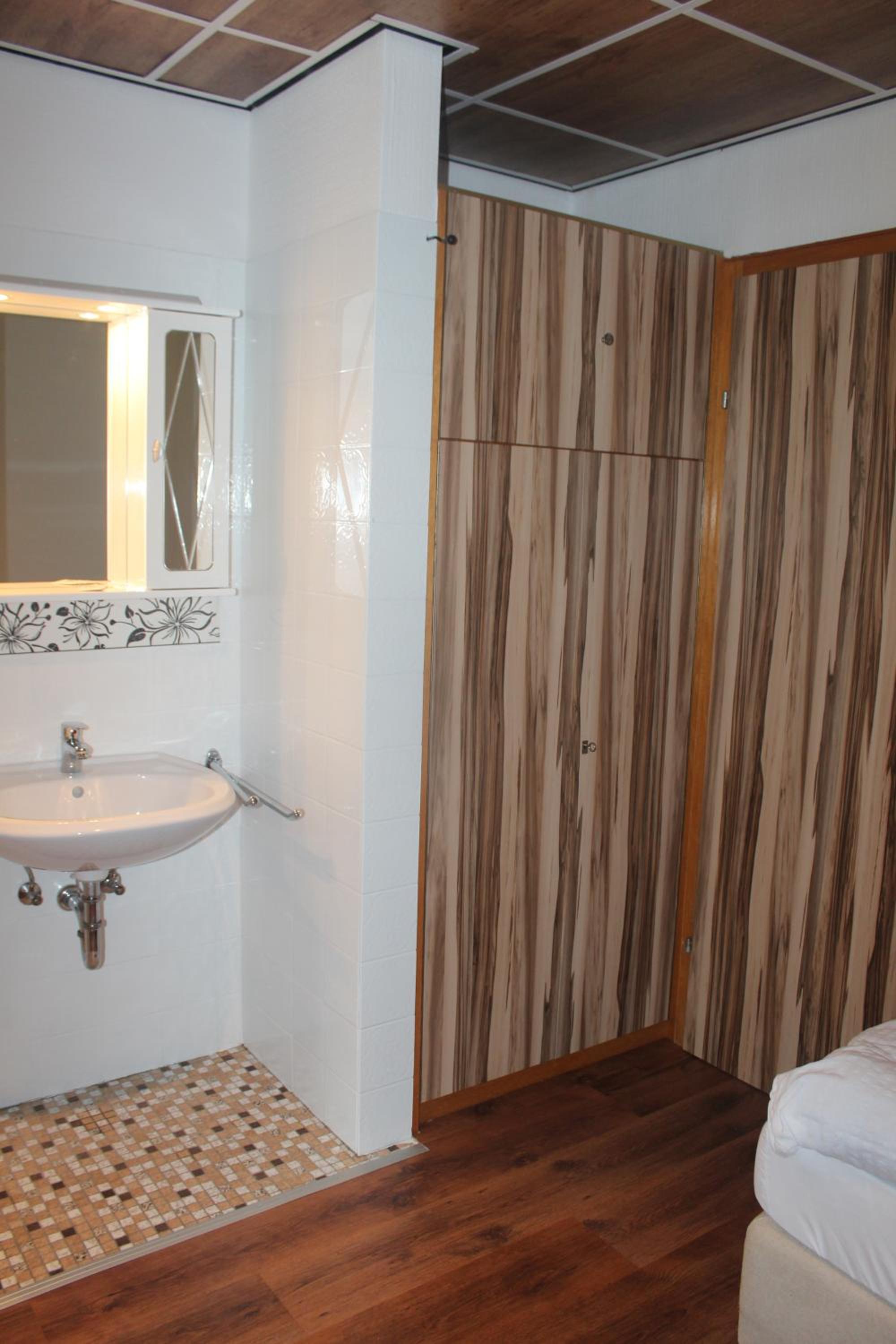Single Room with Balcony photo 2