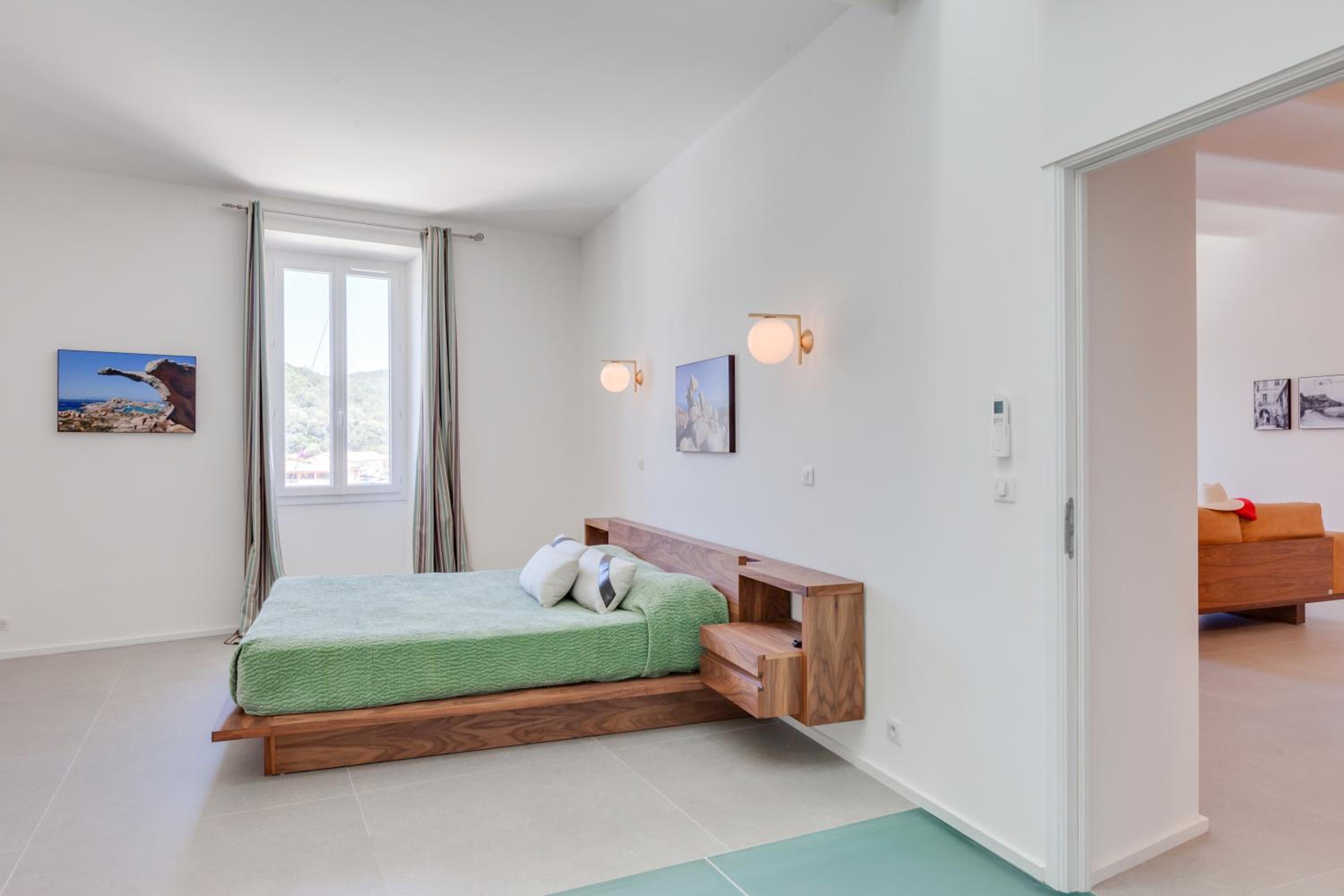 Deluxe Apartment - Photo 9