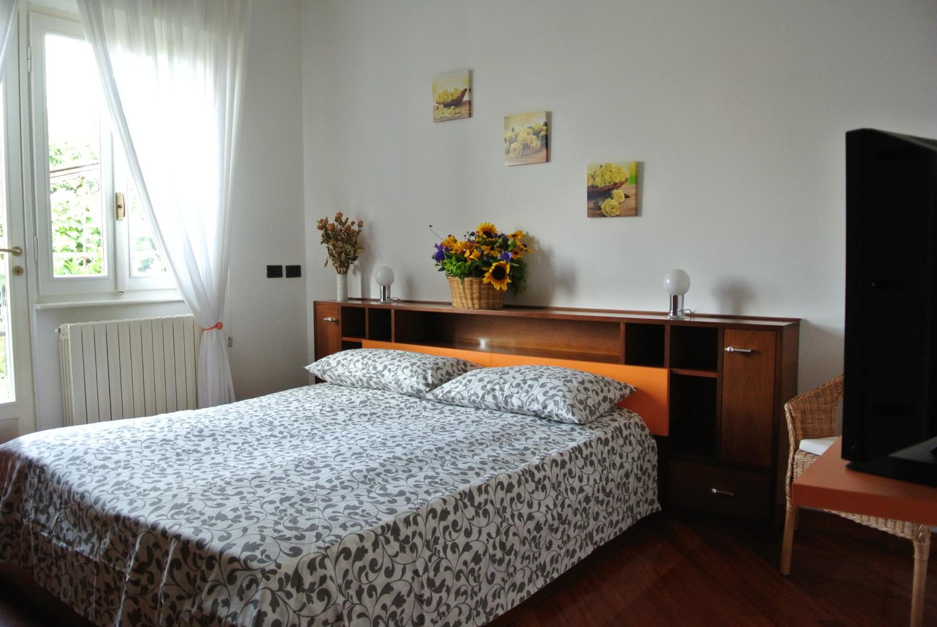 Quadruple Room with Private Bathroom - Photo 7