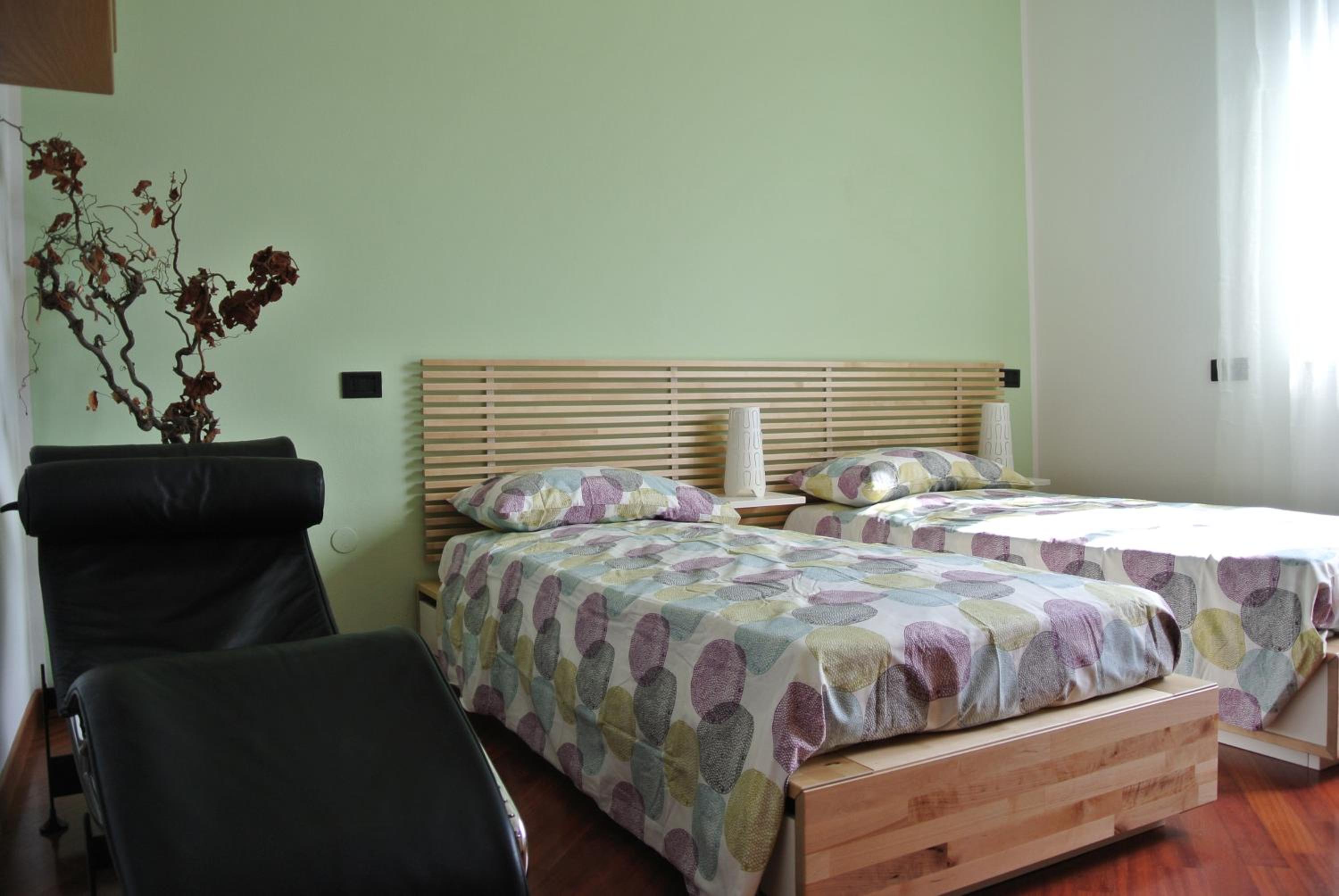 Quadruple Room with Private Bathroom - Photo 2