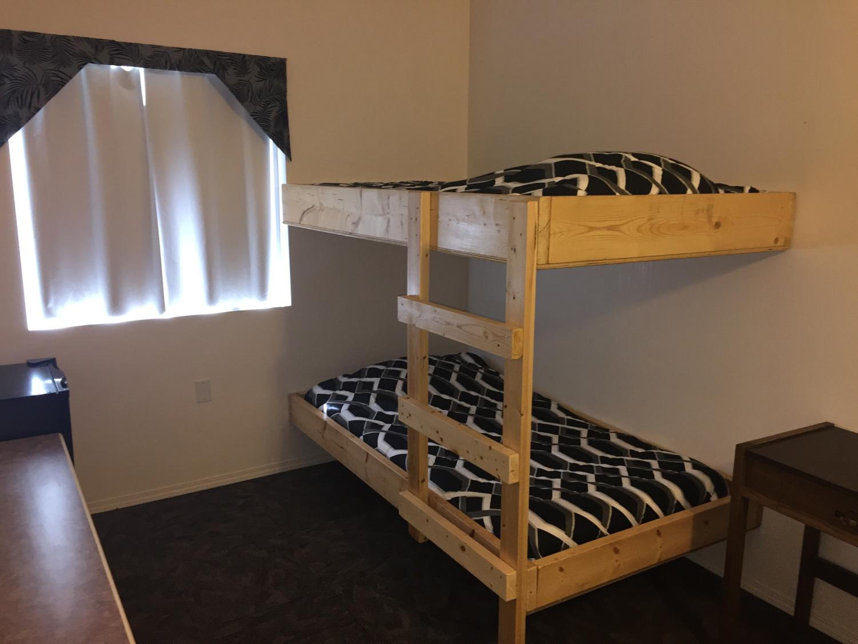 Twin Room With Shared Bathroom photo 1