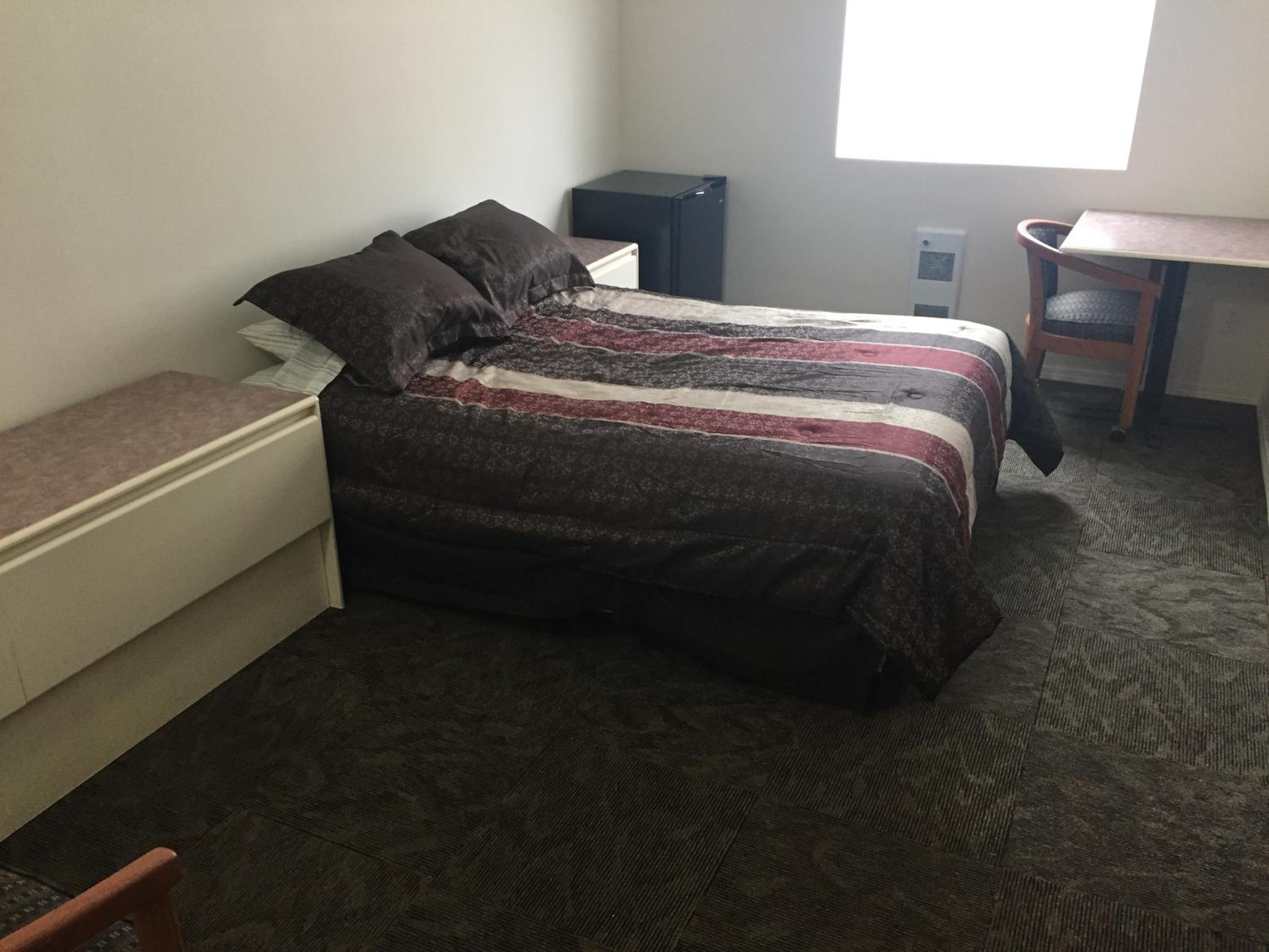 Queen Room photo 1
