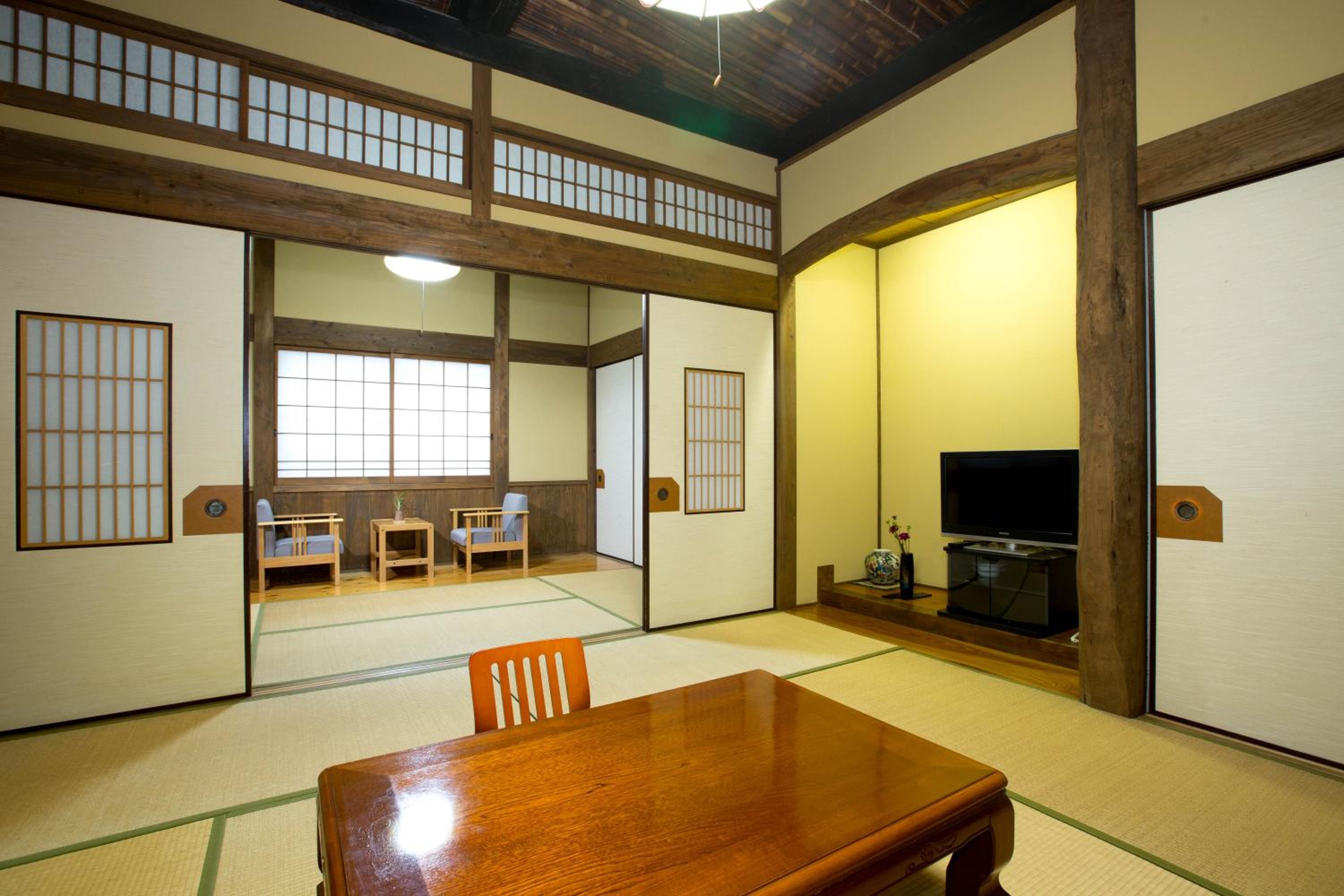 Double or Twin Room with Private Bathroom