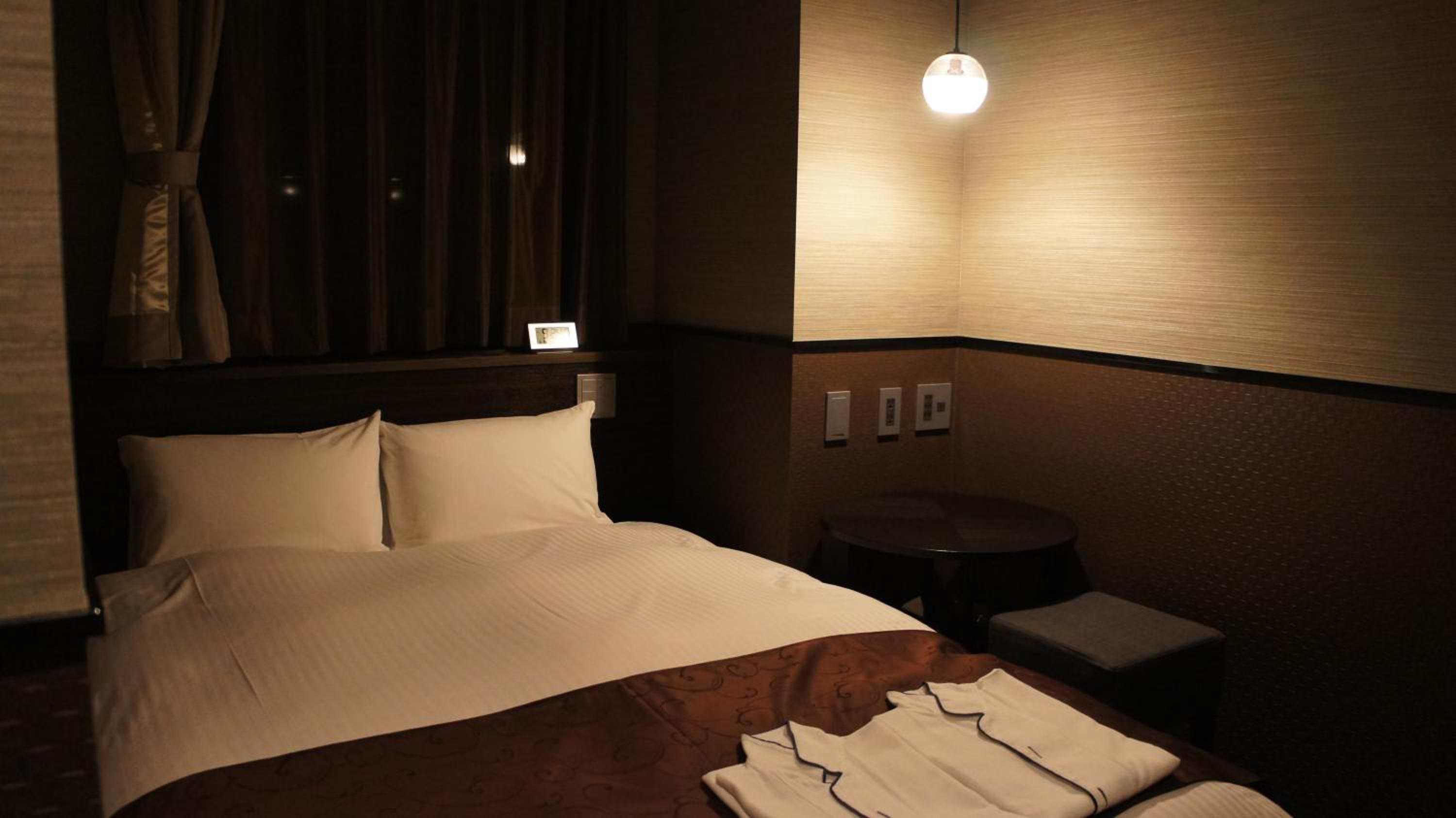 Double Room with Private Bathroom photo 2