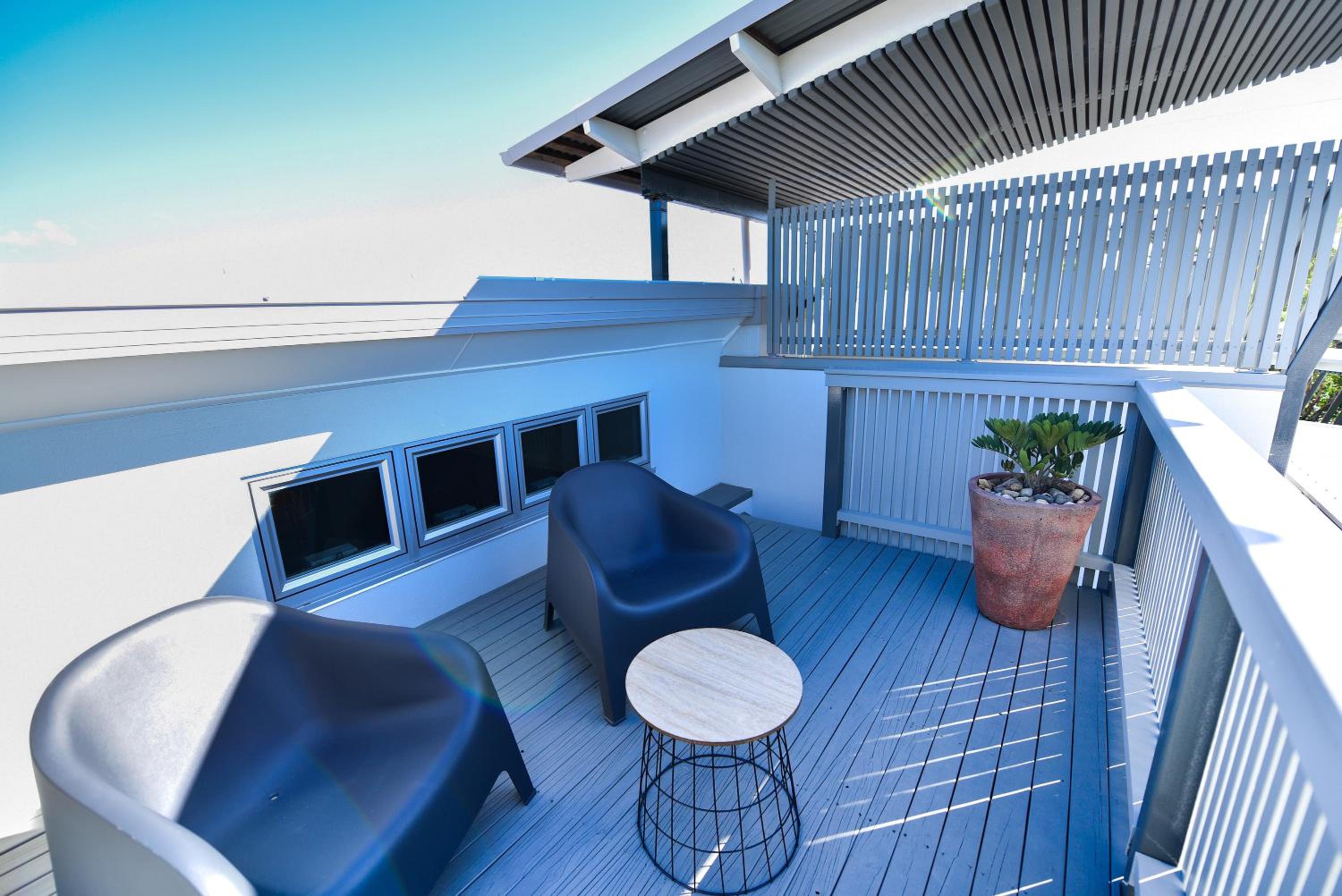 Two-Bedroom Villa with Terrace - Photo 17