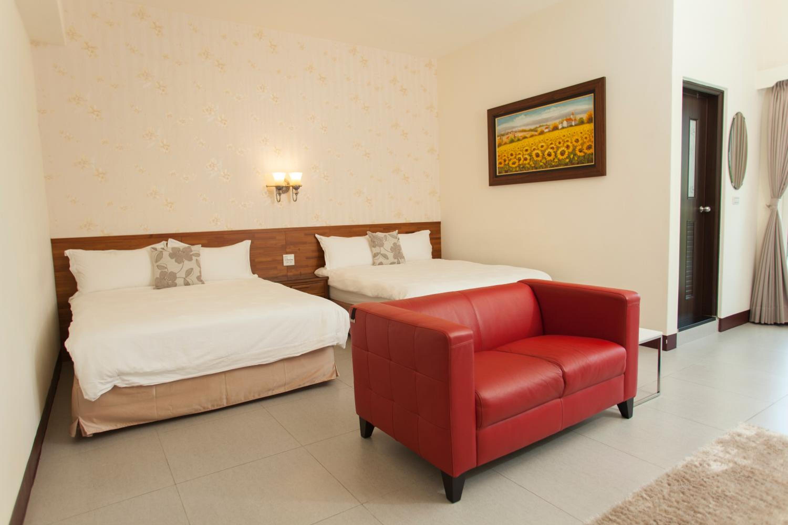 Double or Twin Room with Balcony photo 2