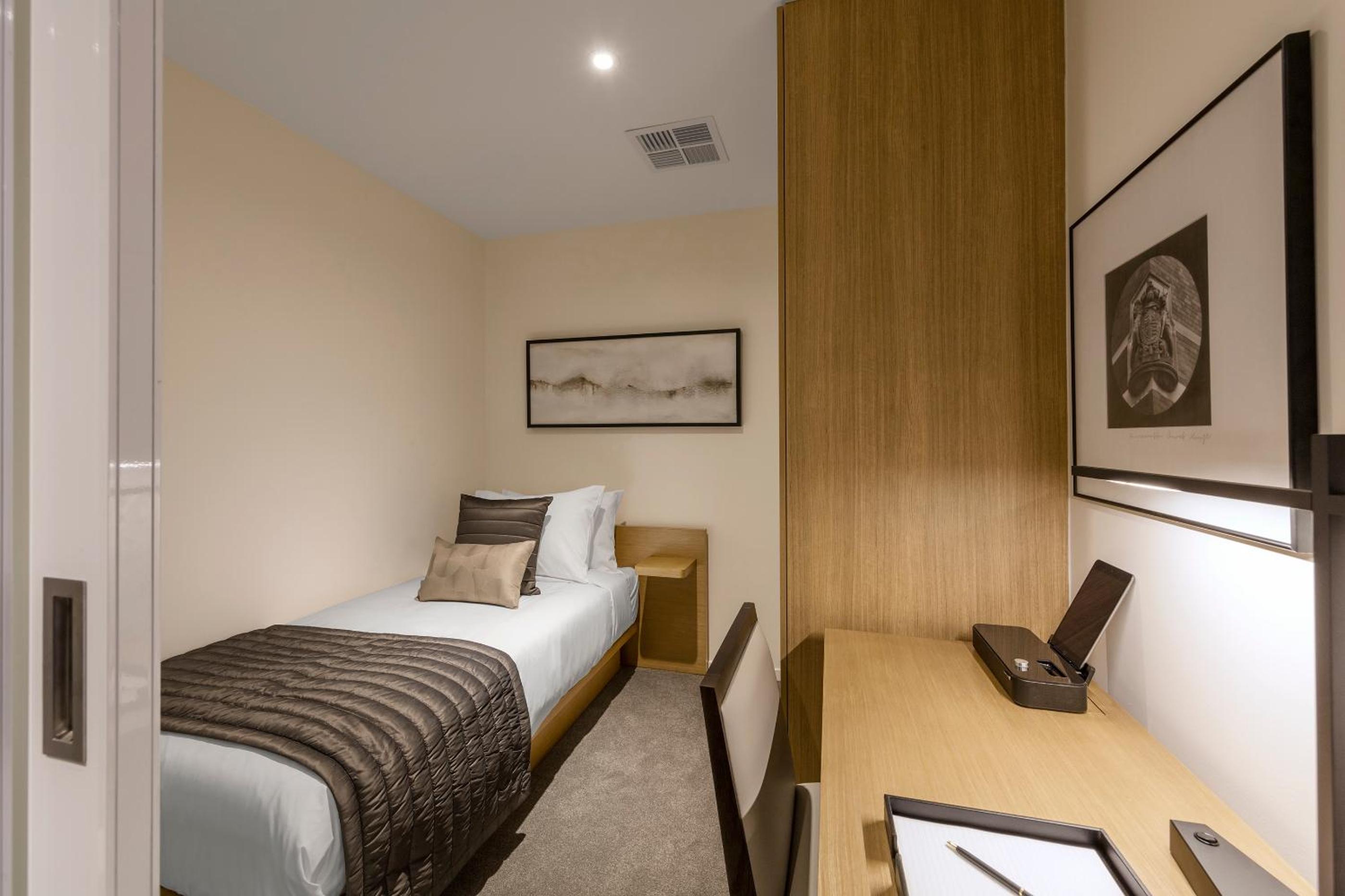 Deluxe Two-Bedroom Suite