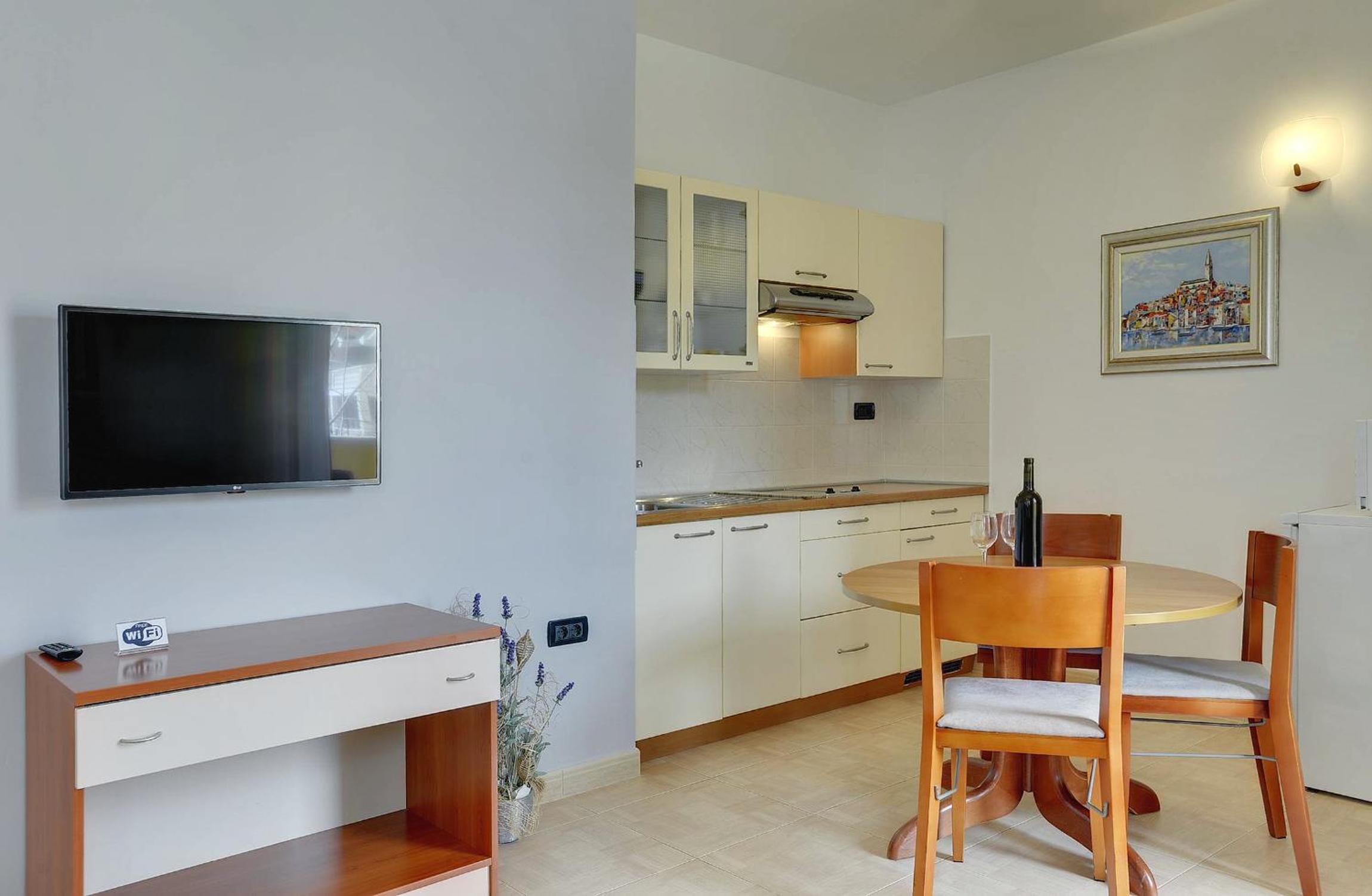 One-Bedroom Apartment with Balcony