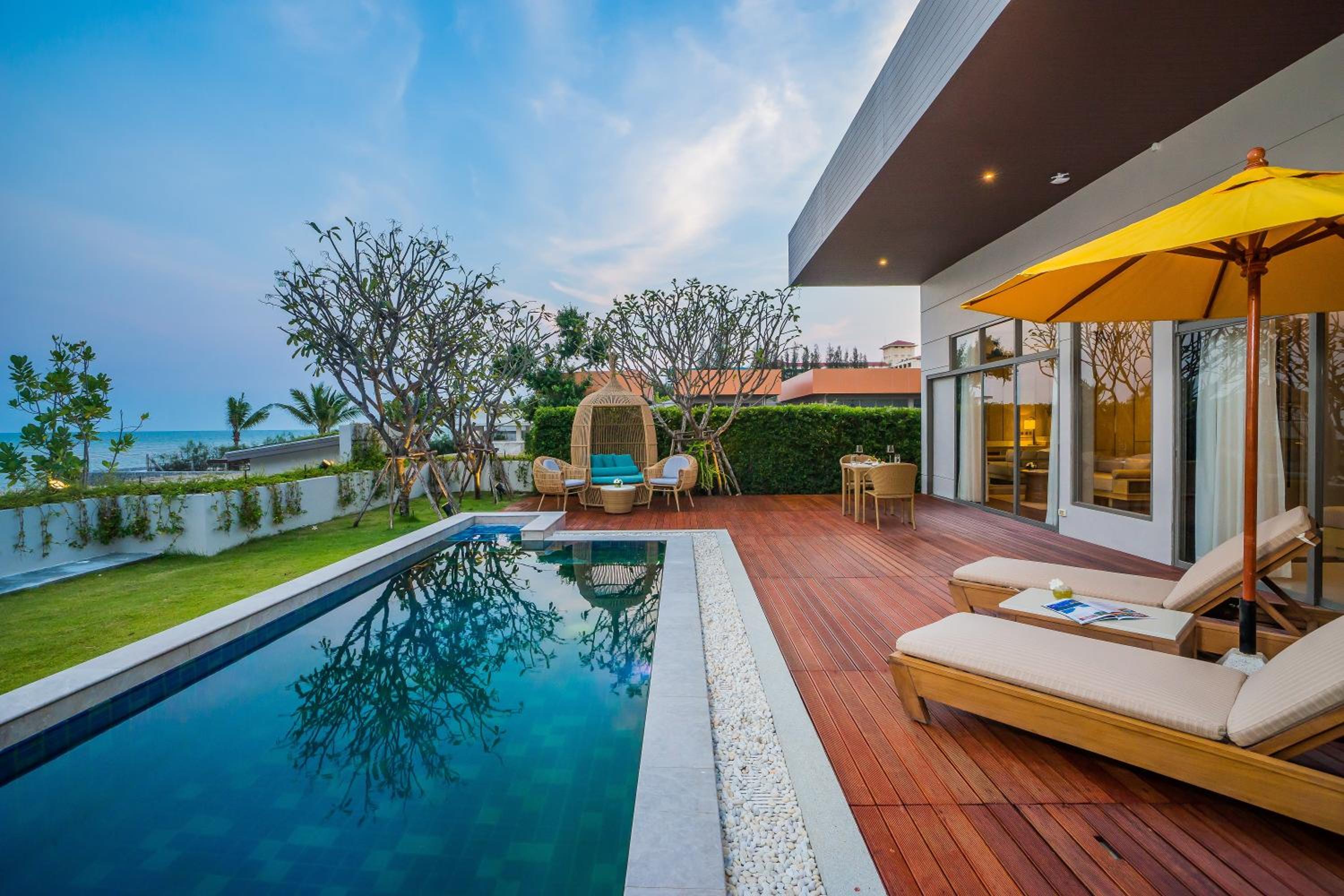 AVANI Two Bedroom Sea View Pool Villa with Club Lounge Access photo 3